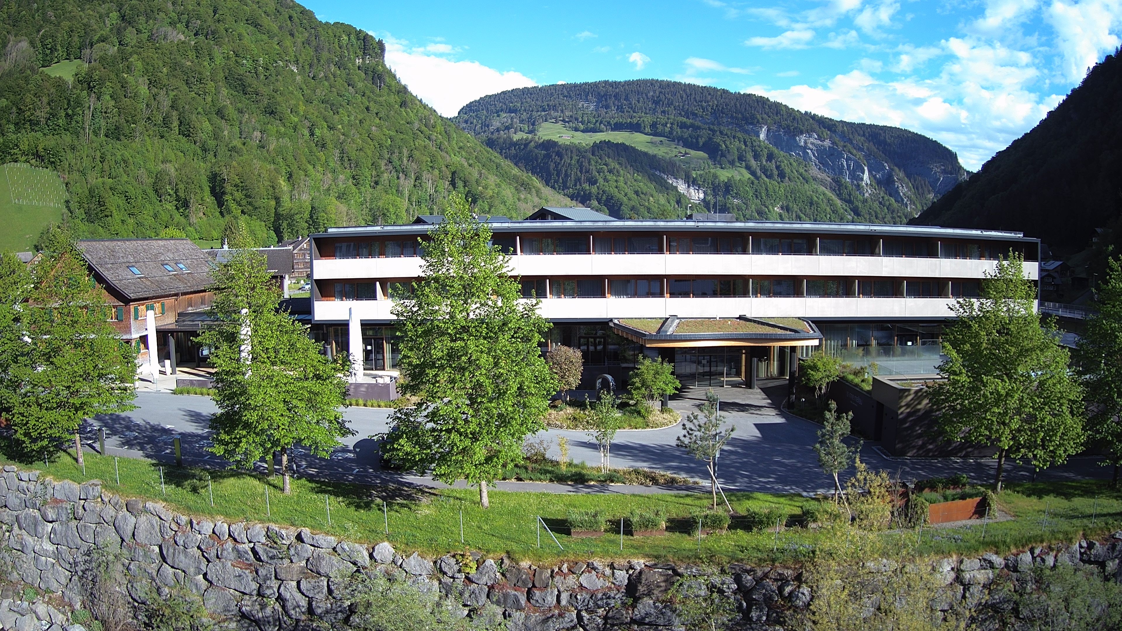 Archiv Foto Webcam Hotel Sonne in Mellau