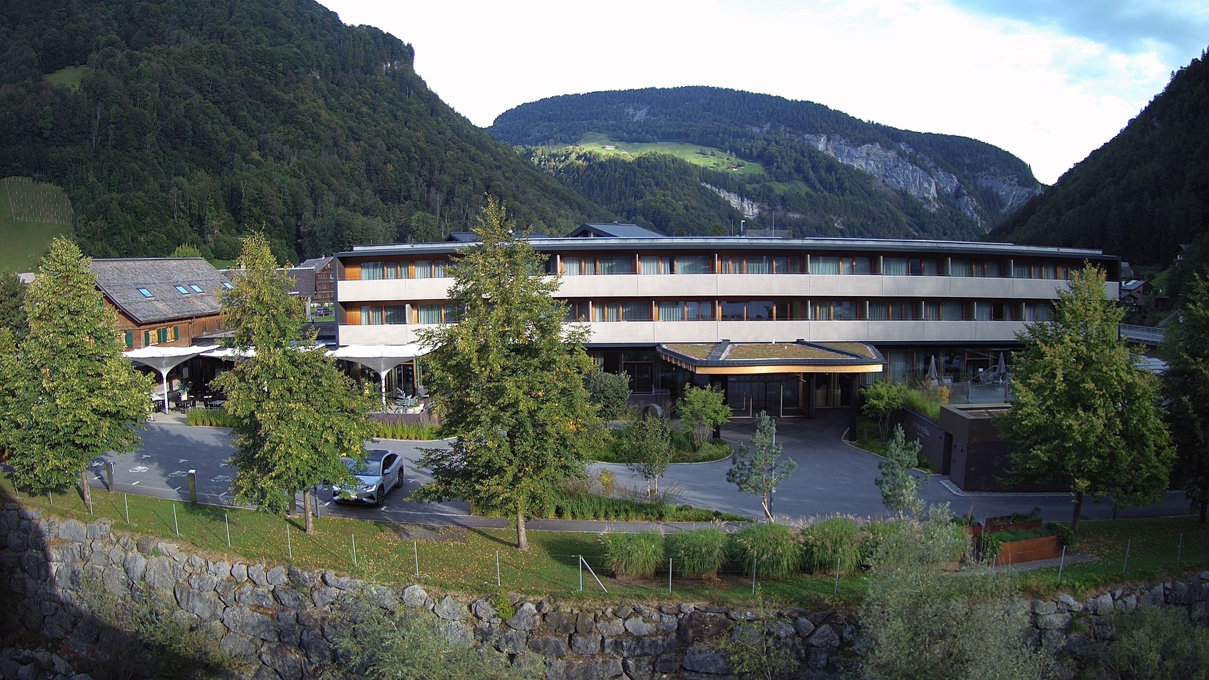 Archiv Foto Webcam Hotel Sonne in Mellau