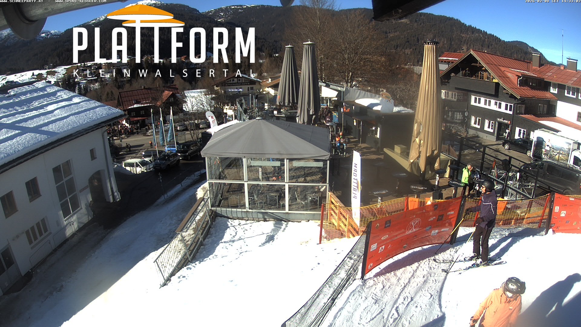 Archived image Webcam Bar at Riezlern