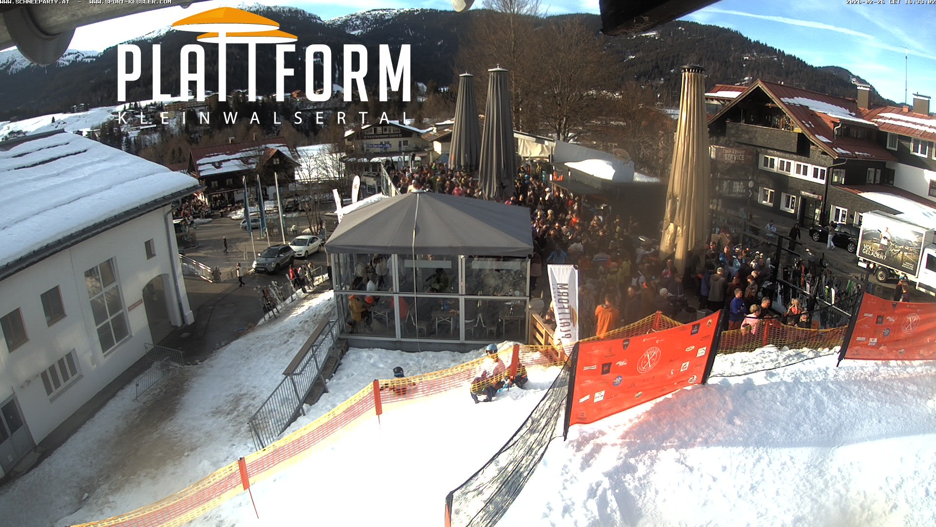 Archived image Webcam Bar at Riezlern