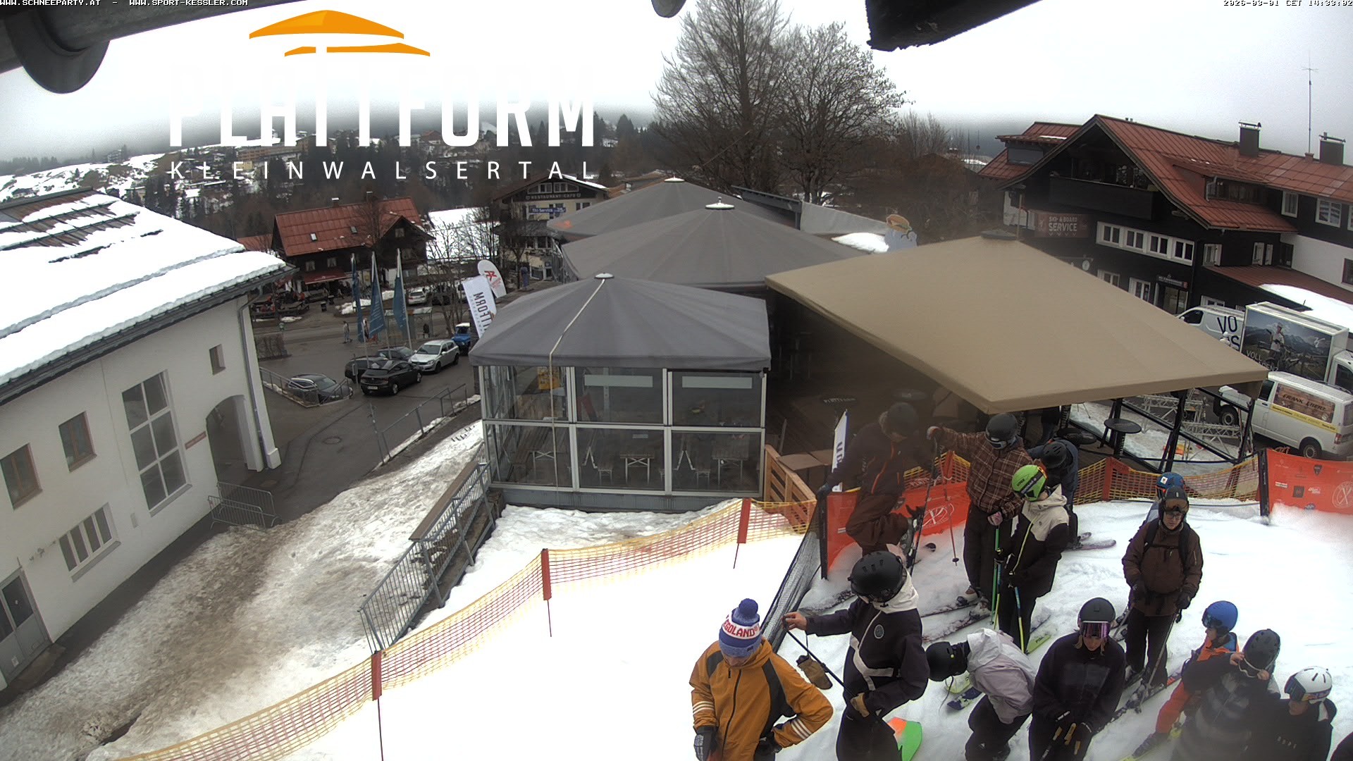 Archived image Webcam Bar at Riezlern