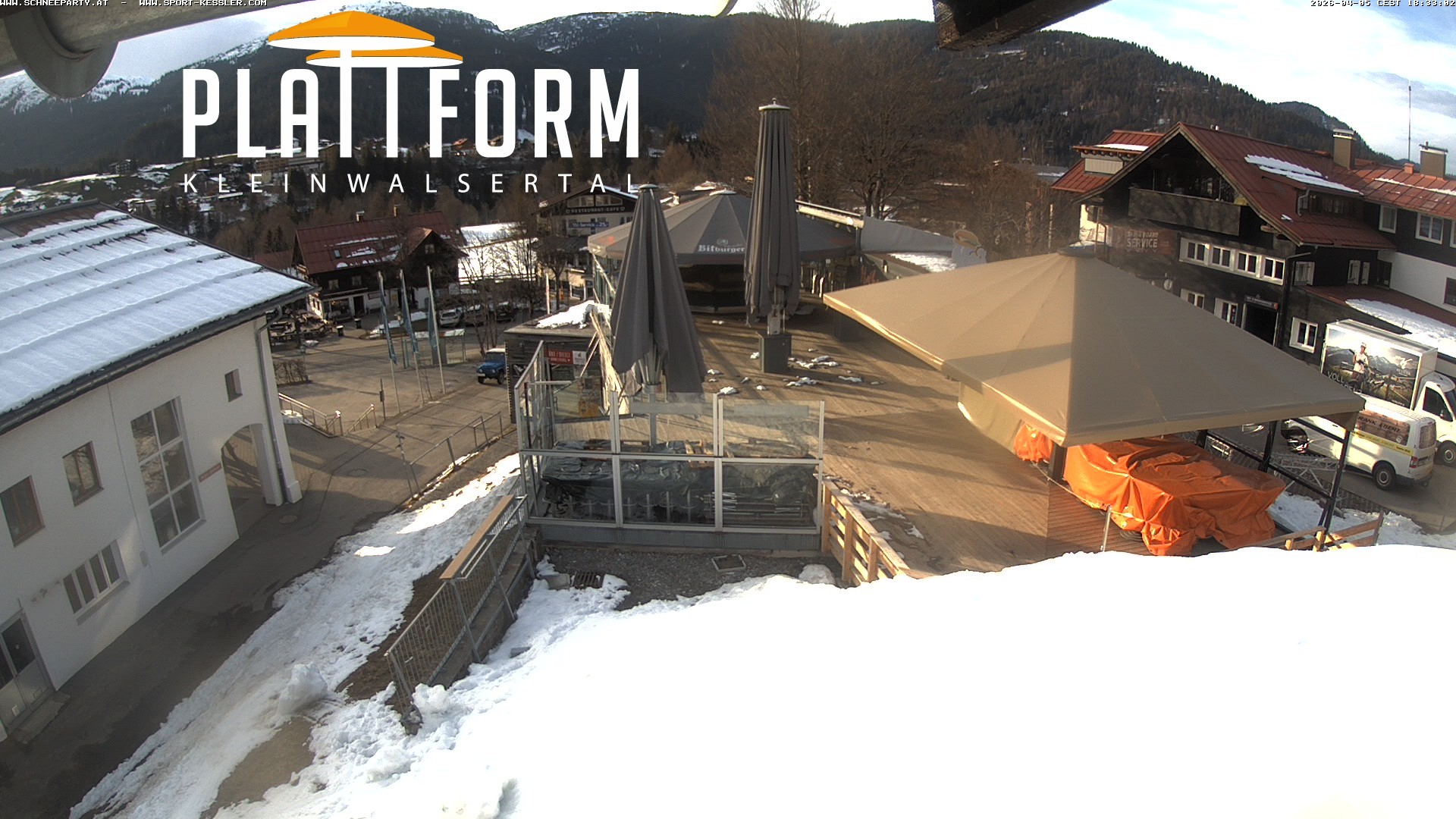 Archived image Webcam Bar at Riezlern