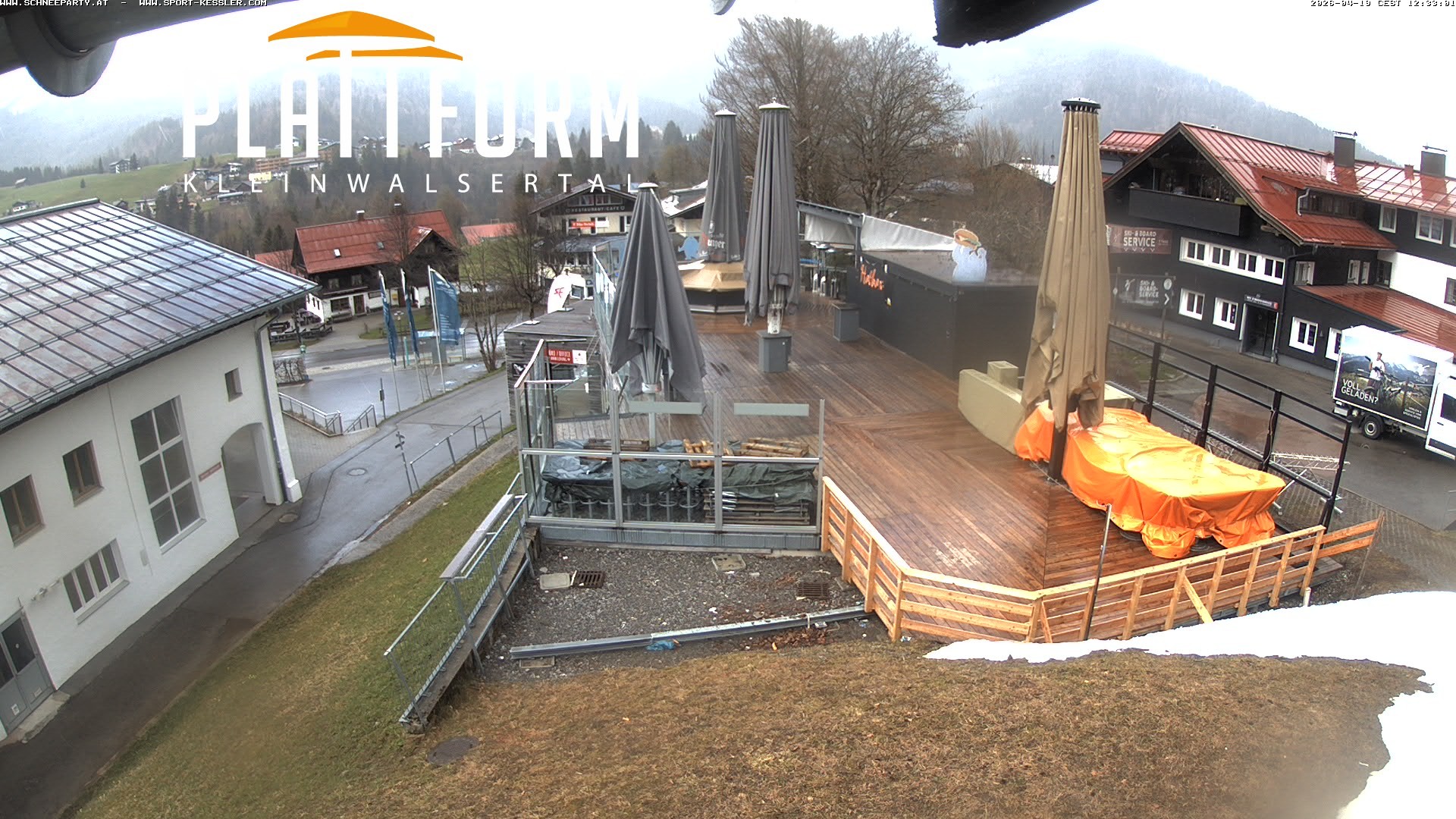 Archived image Webcam Bar at Riezlern