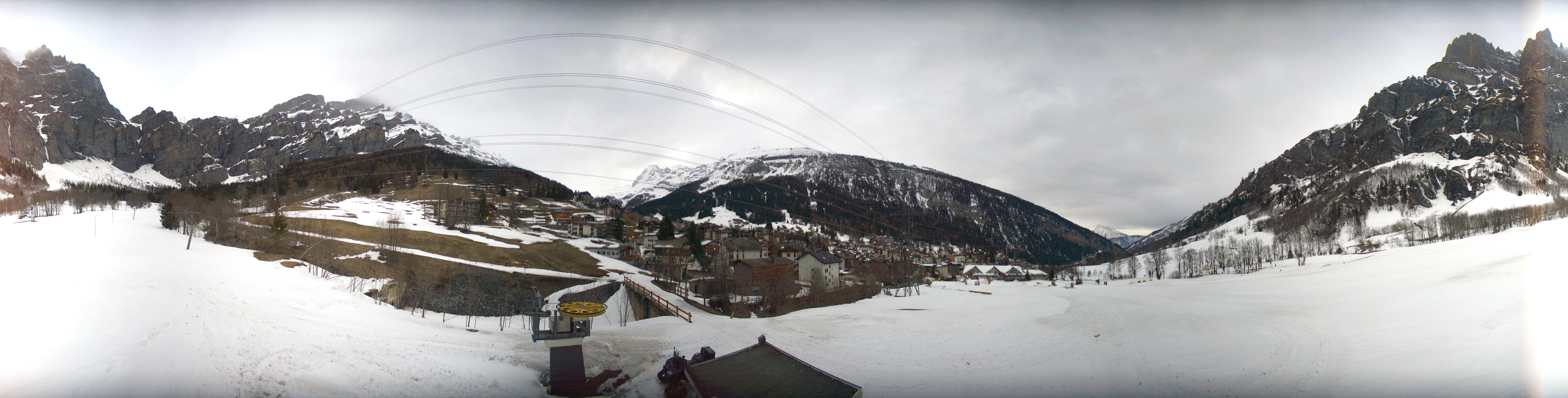 Archived image Webcam sports arena Leukerbad