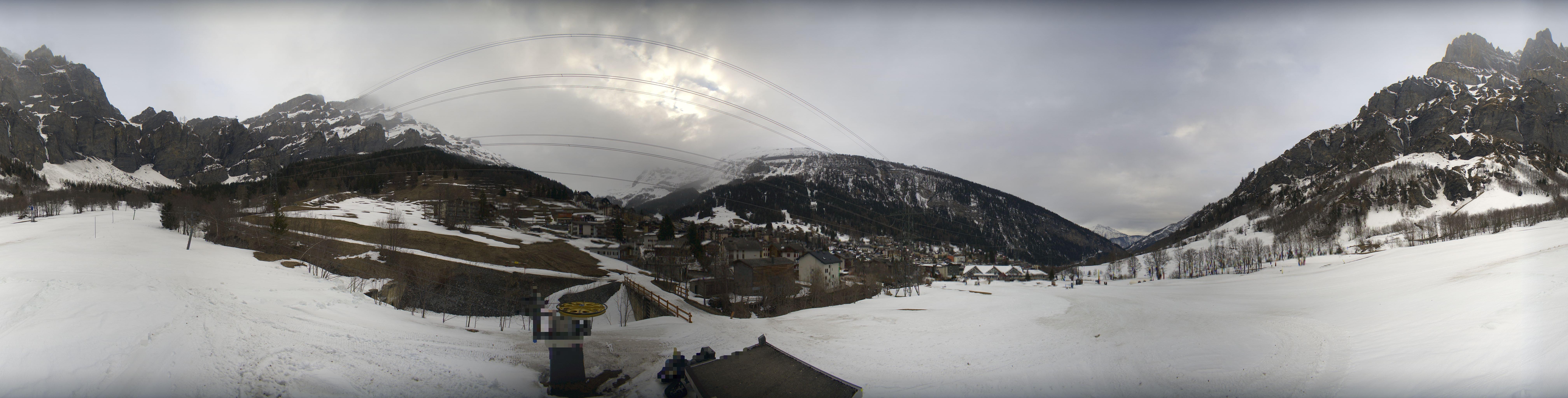 Archived image Webcam sports arena Leukerbad