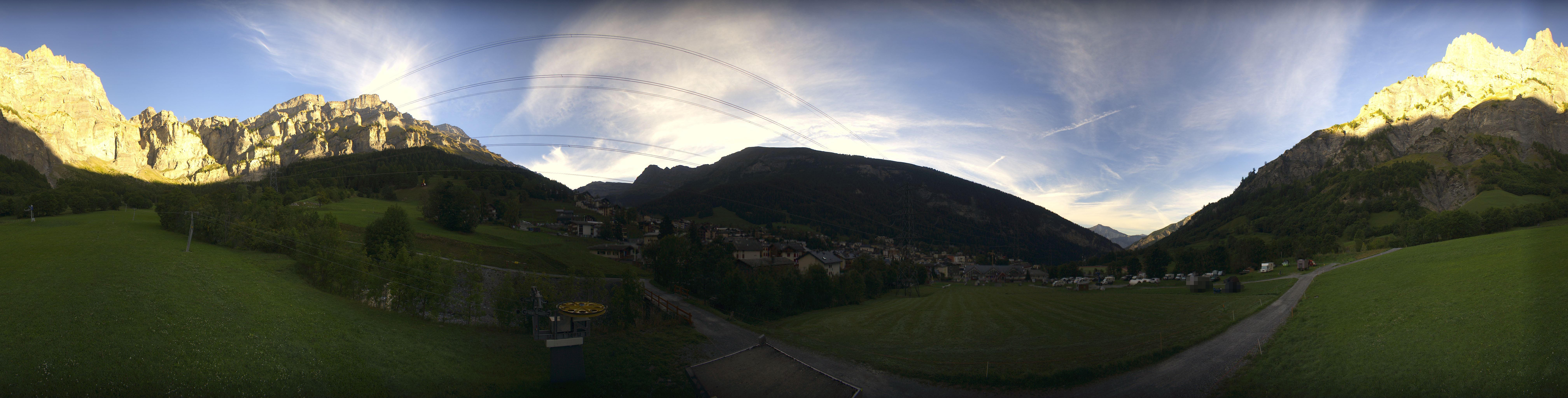 Archived image Webcam sports arena Leukerbad