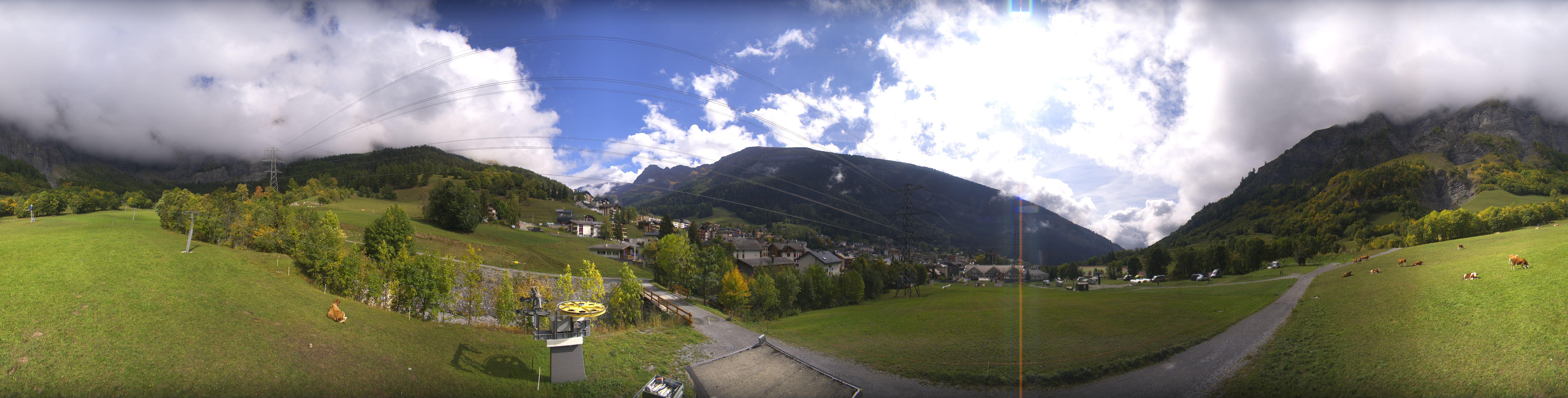 Archived image Webcam sports arena Leukerbad