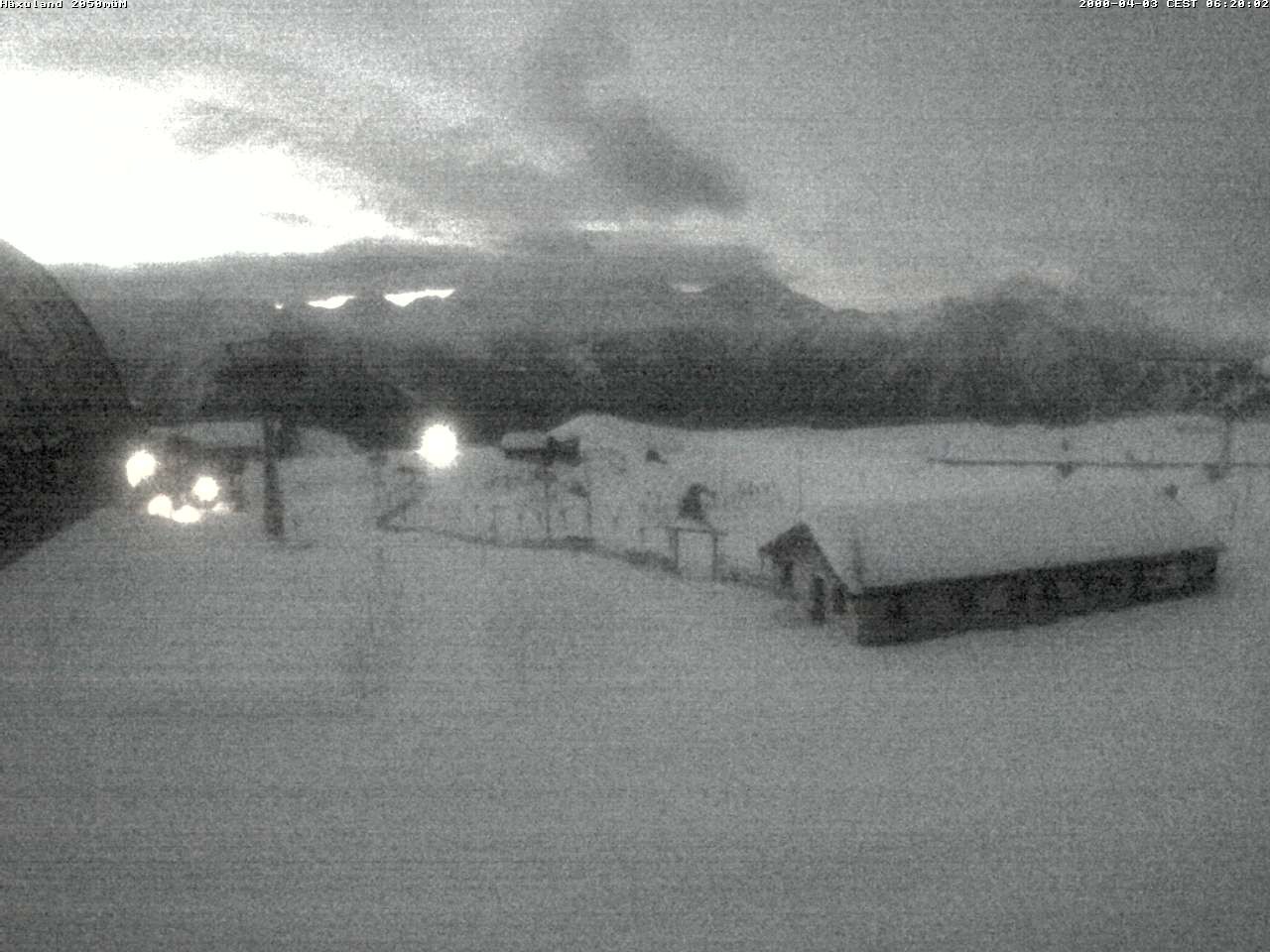 Archiv Foto Webcam Bergstation Gondel Blatten-Chiematte