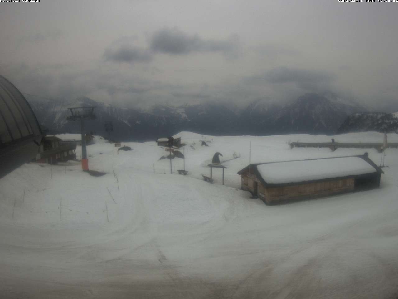 Archived image Webcam Top station gondola Blatten-Chiematte