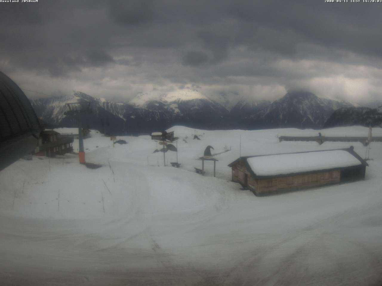 Archived image Webcam Top station gondola Blatten-Chiematte