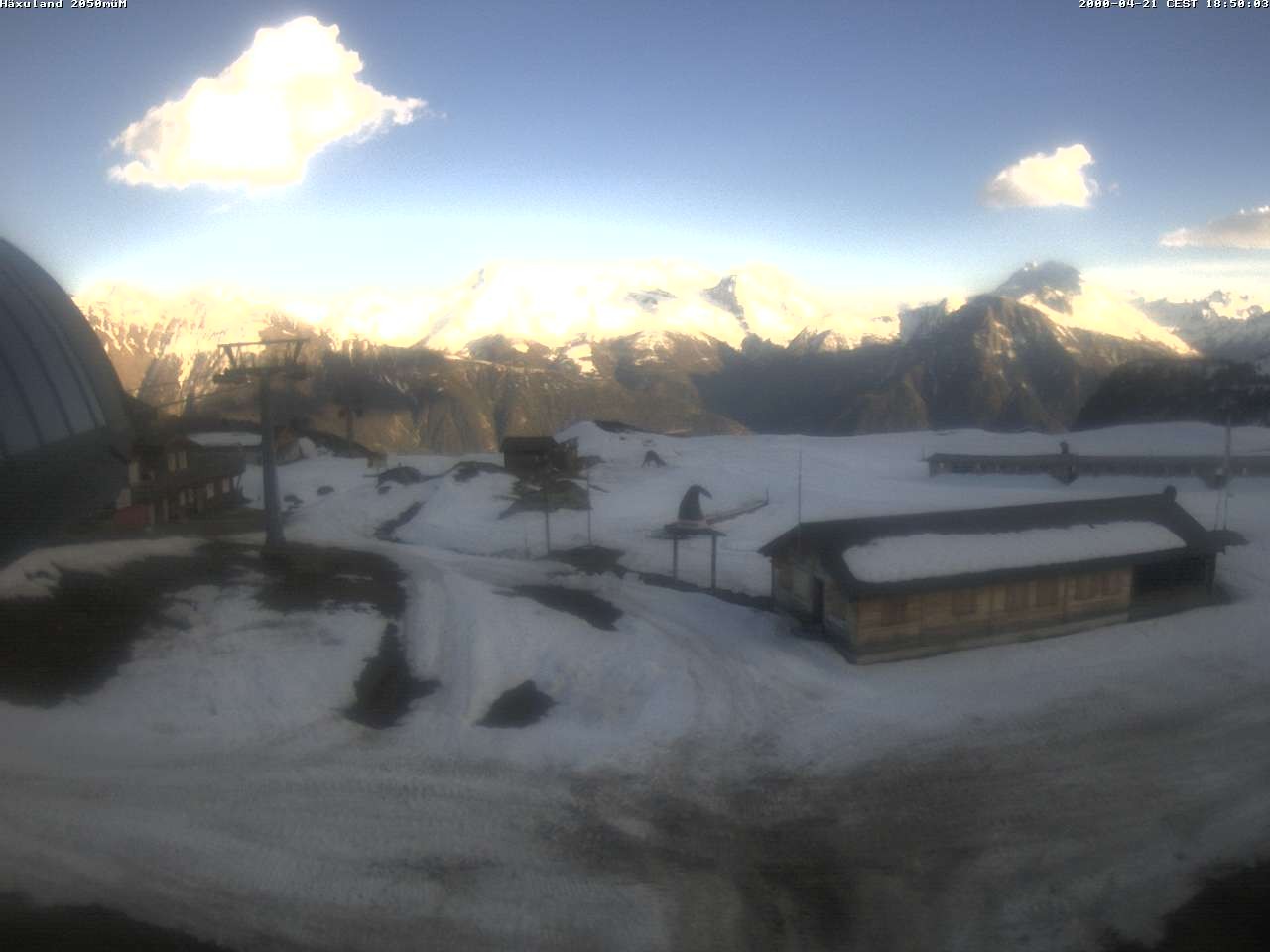 Archiv Foto Webcam Bergstation Gondel Blatten-Chiematte