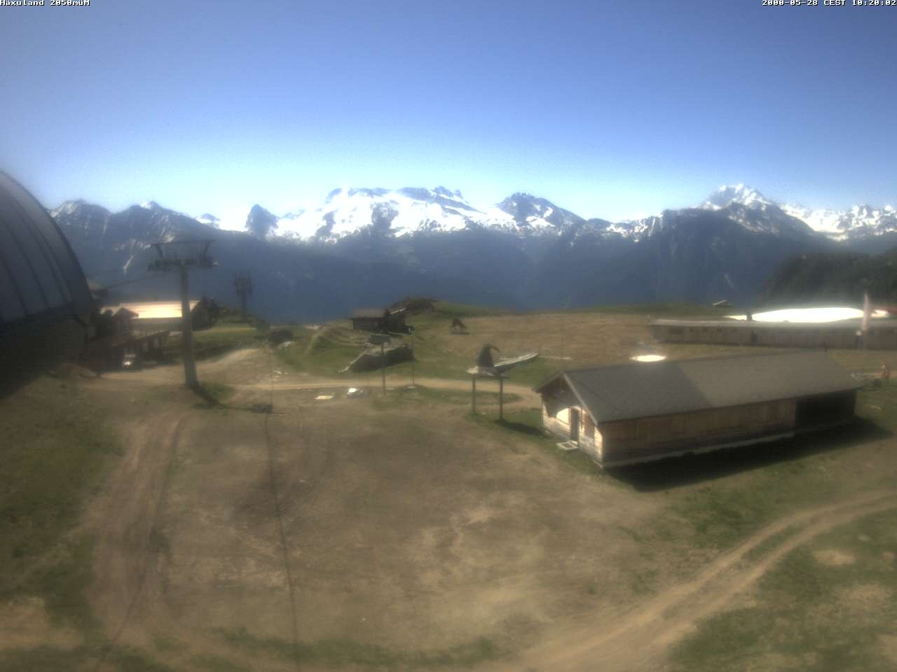 Archived image Webcam Top station gondola Blatten-Chiematte