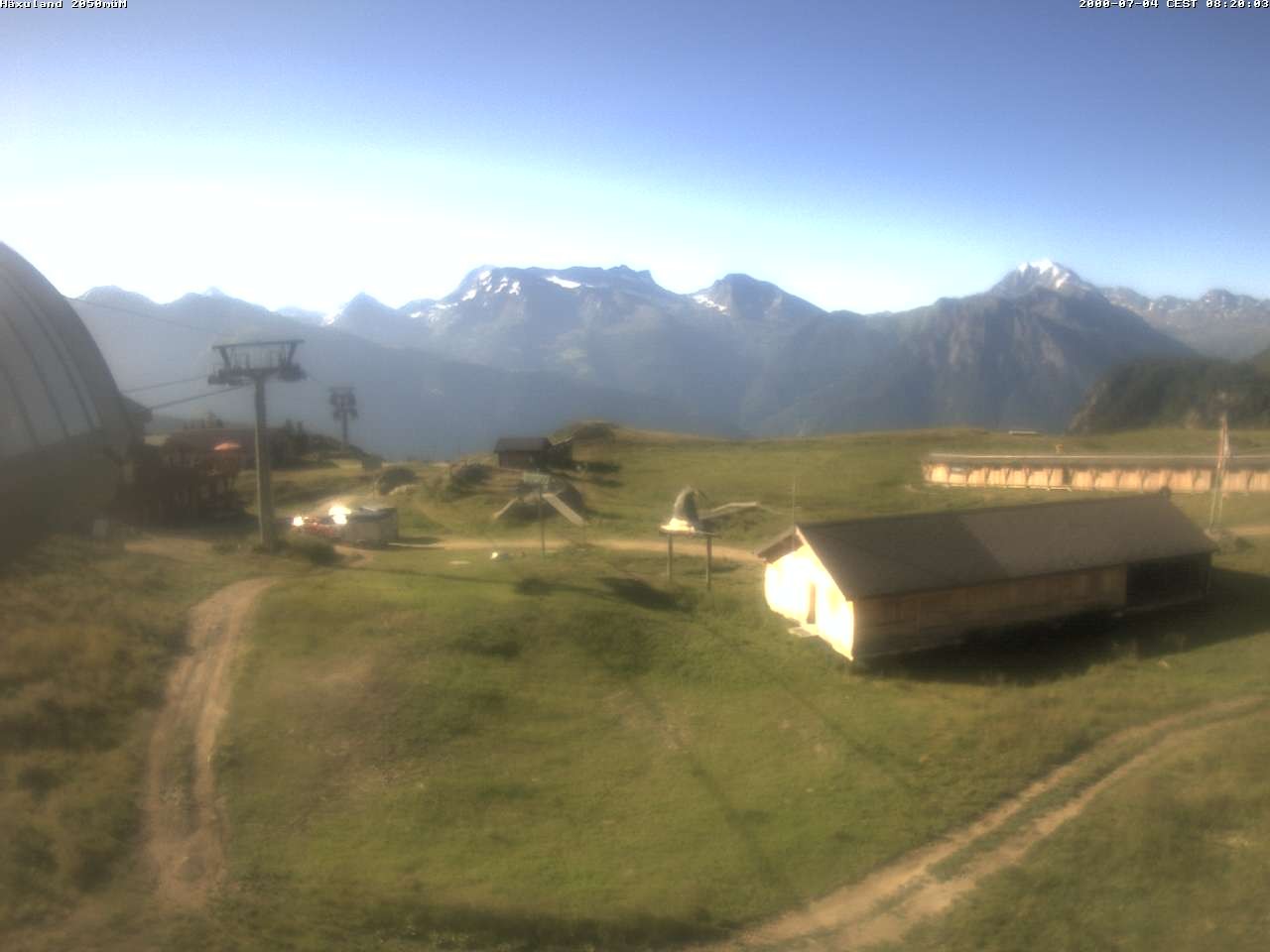Archived image Webcam Top station gondola Blatten-Chiematte