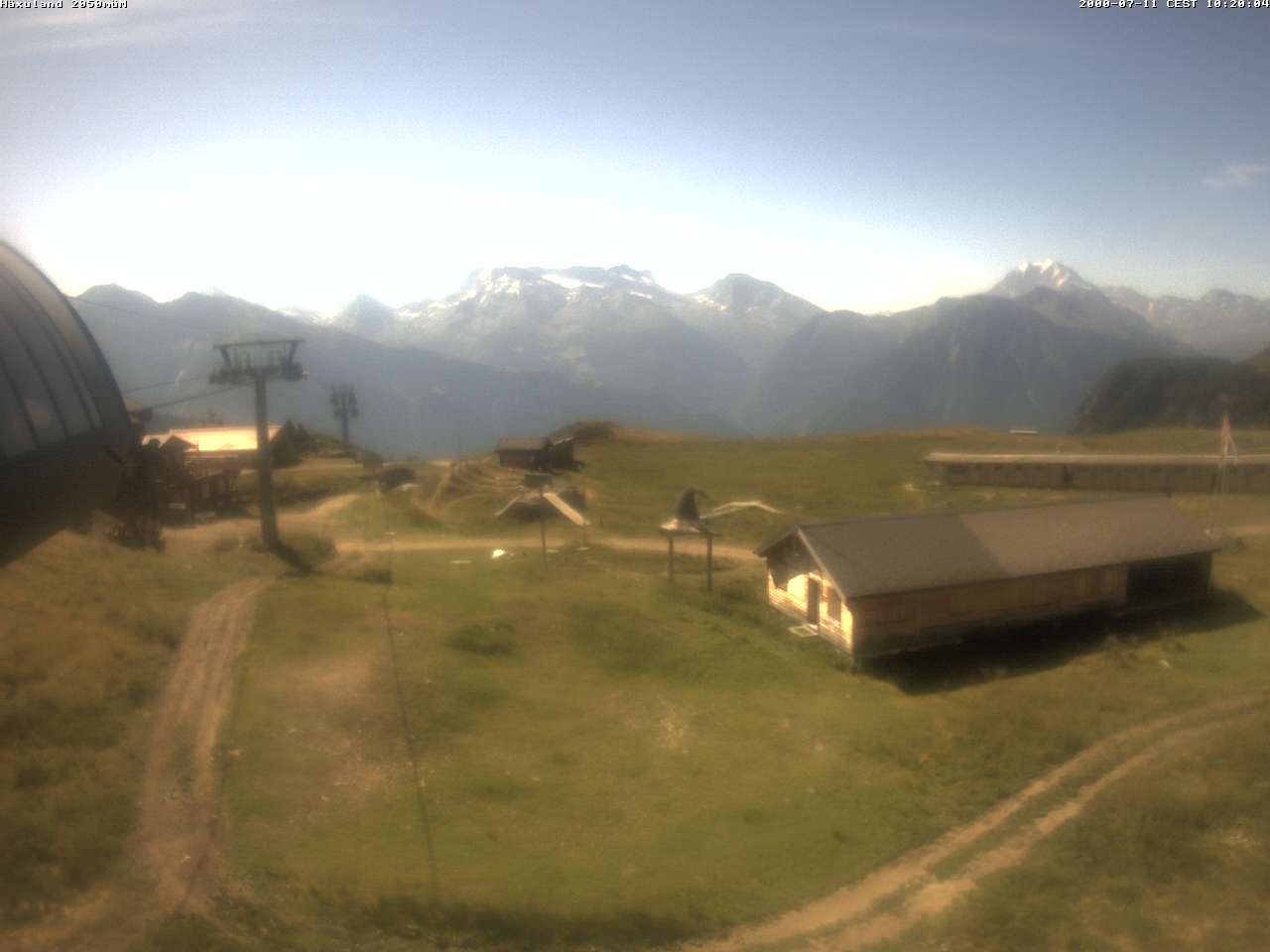 Archived image Webcam Top station gondola Blatten-Chiematte