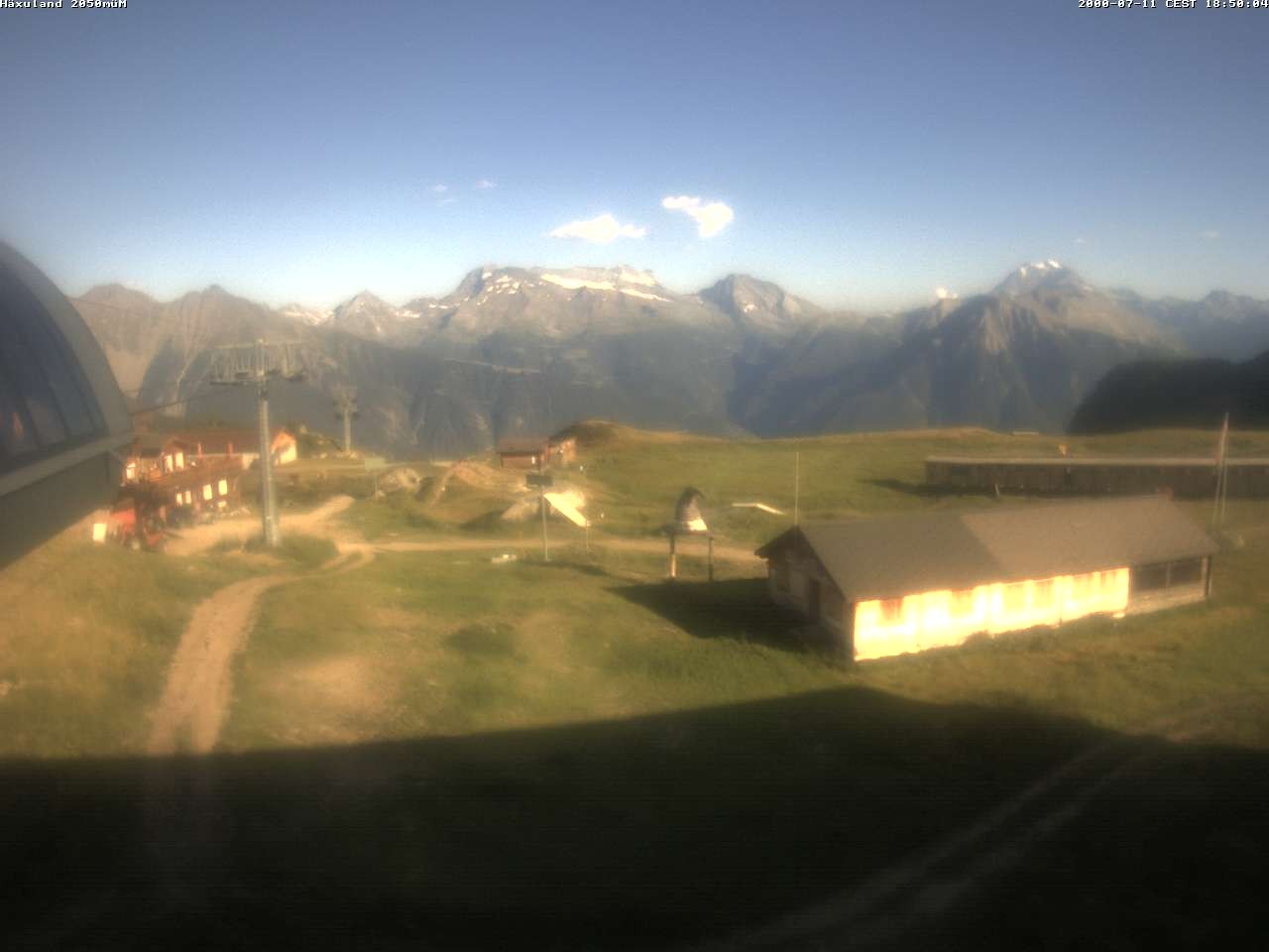 Archiv Foto Webcam Bergstation Gondel Blatten-Chiematte