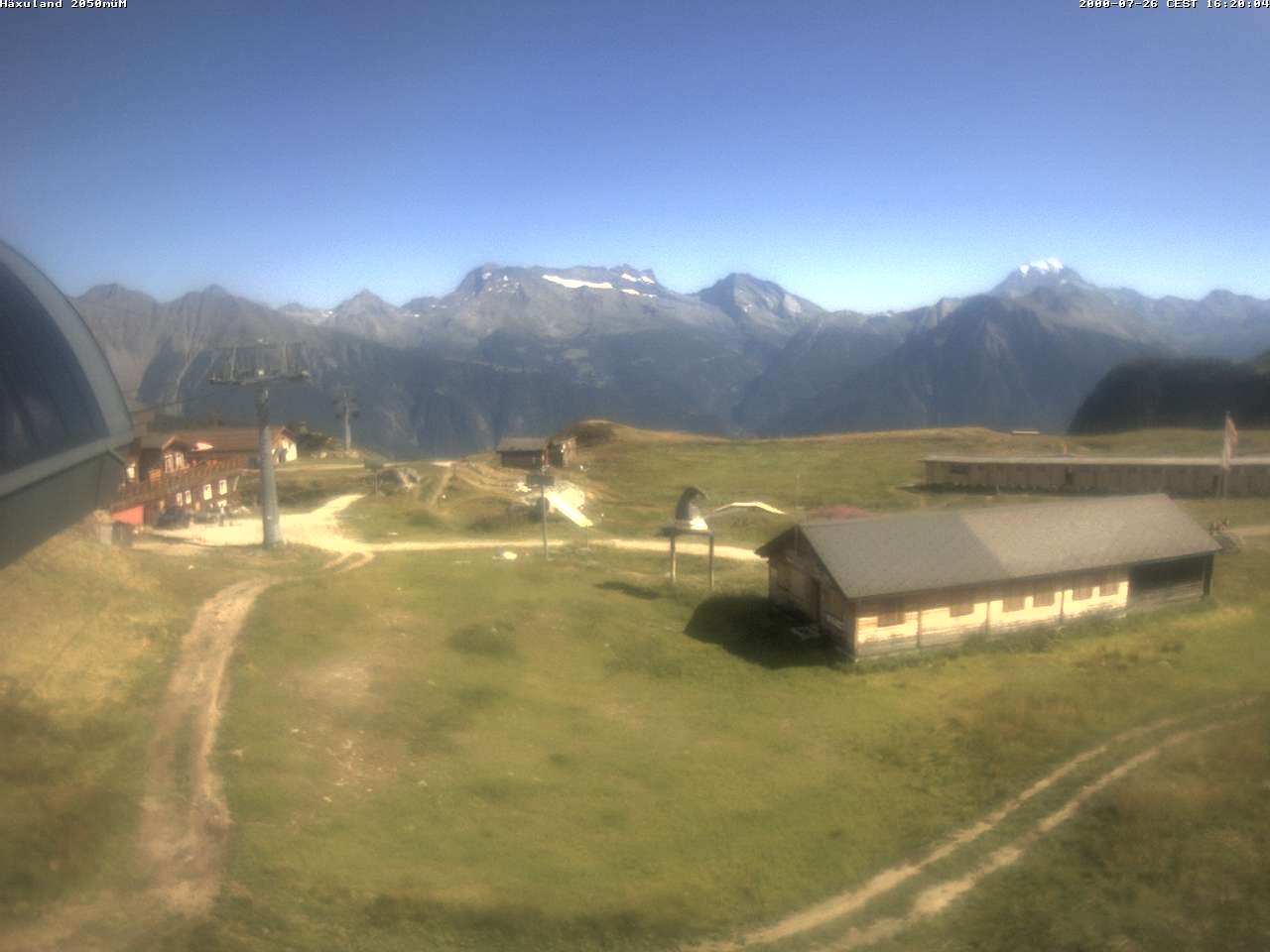 Archived image Webcam Top station gondola Blatten-Chiematte