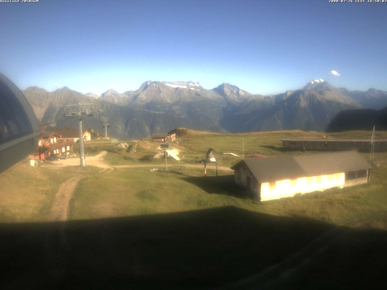 Archived image Webcam Top station gondola Blatten-Chiematte