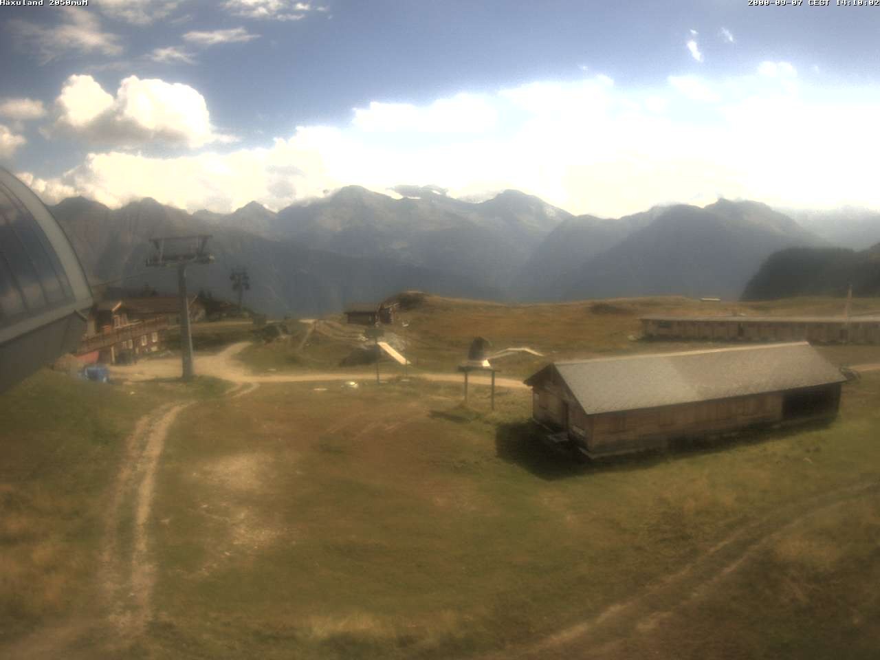 Archived image Webcam Top station gondola Blatten-Chiematte