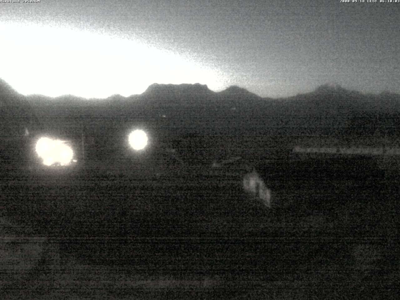 Archiv Foto Webcam Bergstation Gondel Blatten-Chiematte