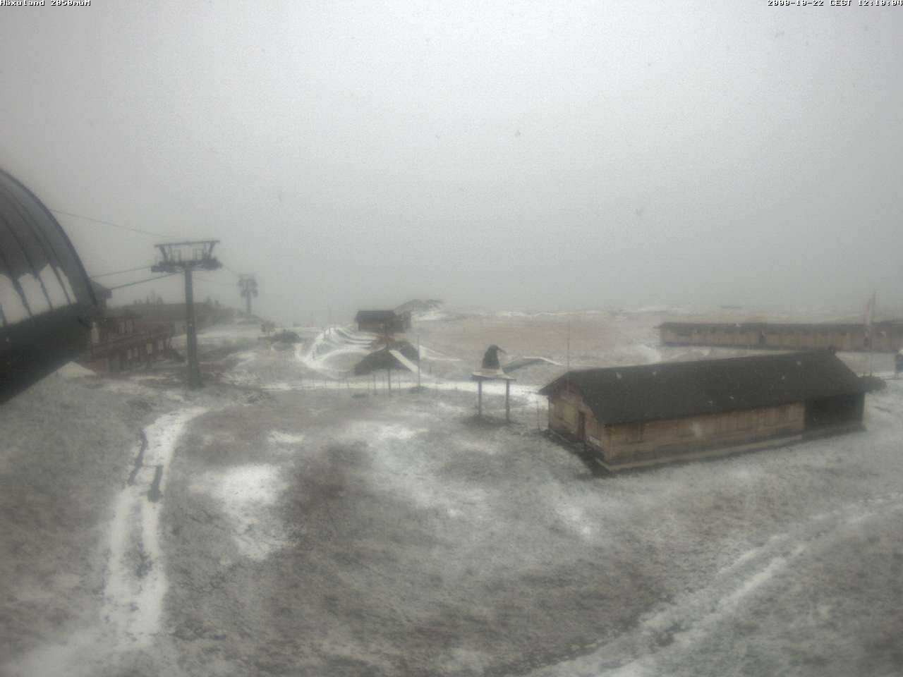 Archived image Webcam Top station gondola Blatten-Chiematte