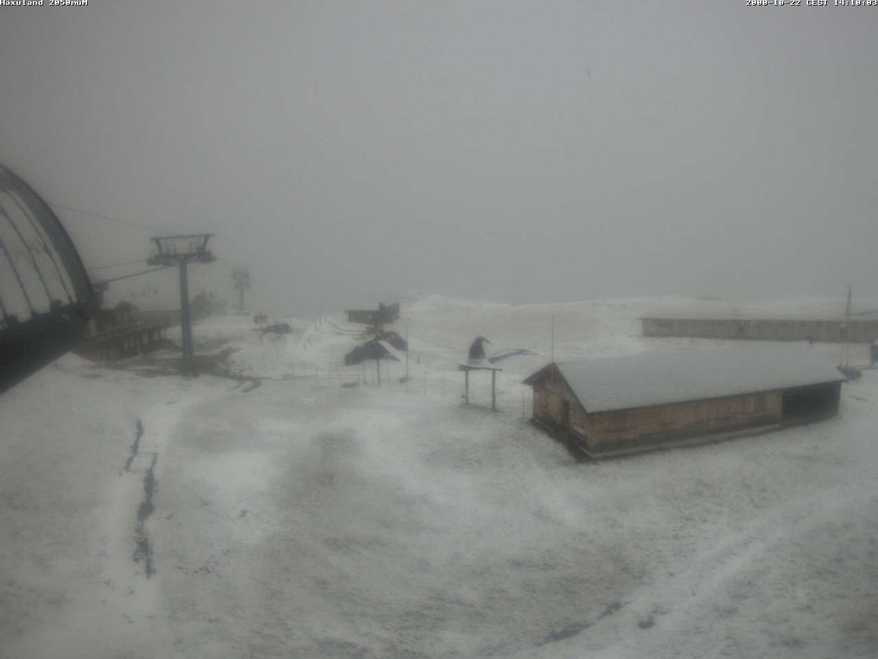 Archived image Webcam Top station gondola Blatten-Chiematte
