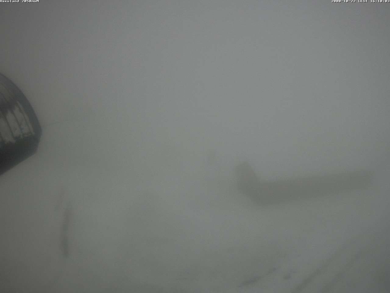 Archived image Webcam Top station gondola Blatten-Chiematte