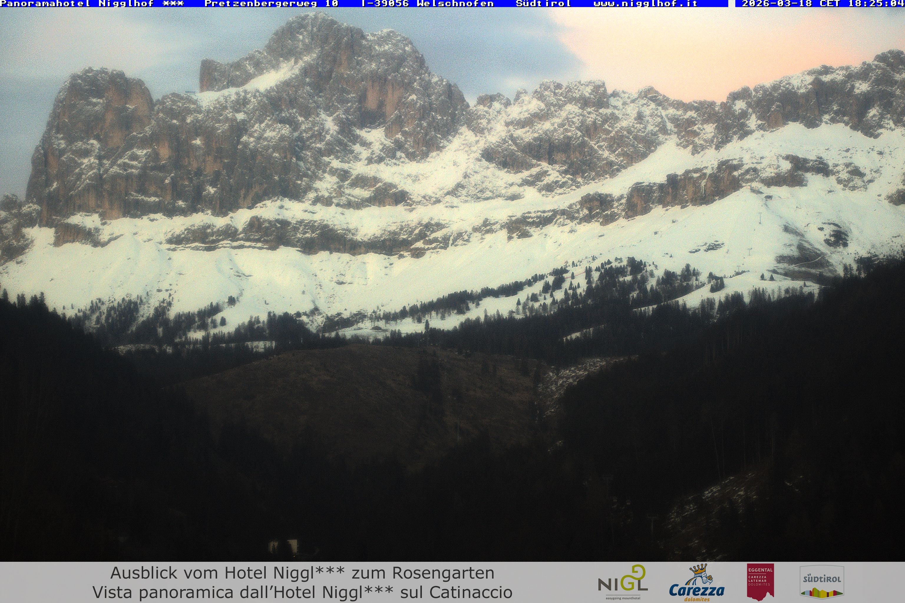 Archived image Webcam Welschnofen: Hotel Nigglhof