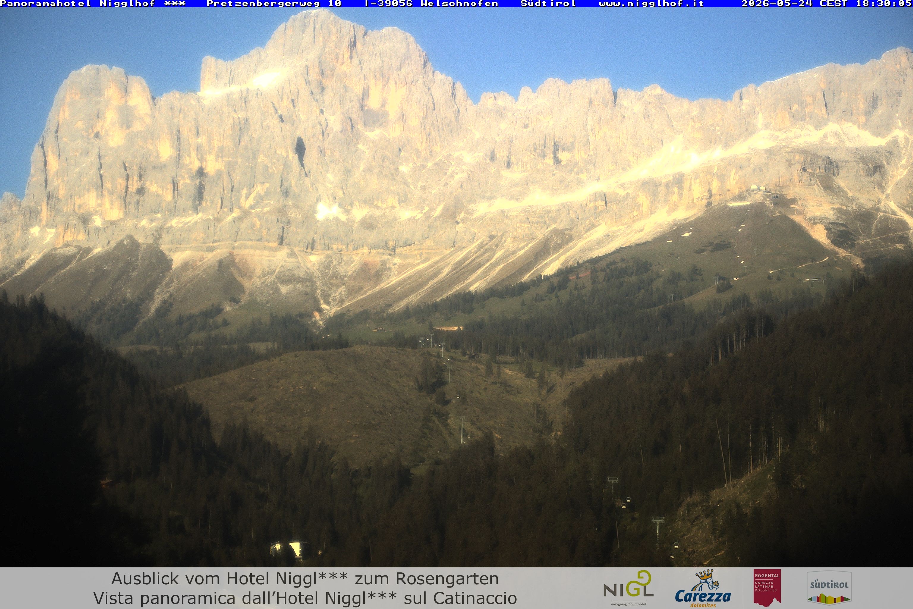 Archived image Webcam Welschnofen: Hotel Nigglhof