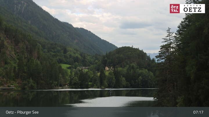 Archived image Webcam Lake Piburg (Ötztal valley)