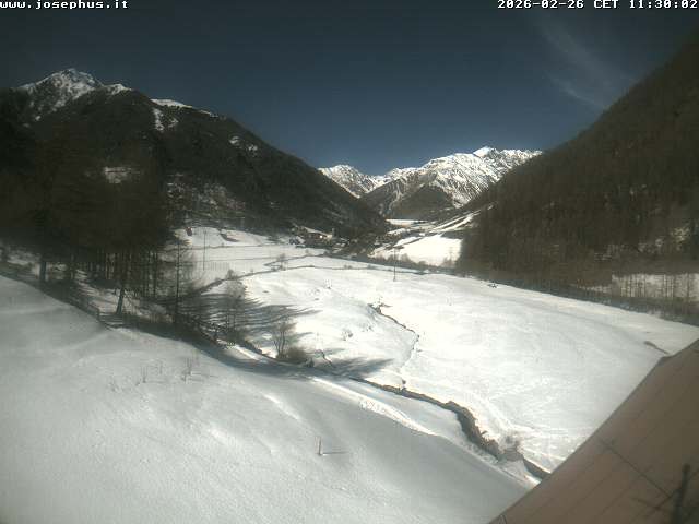 Archived image Webcam View from Hotel Josephus - Schnalstal