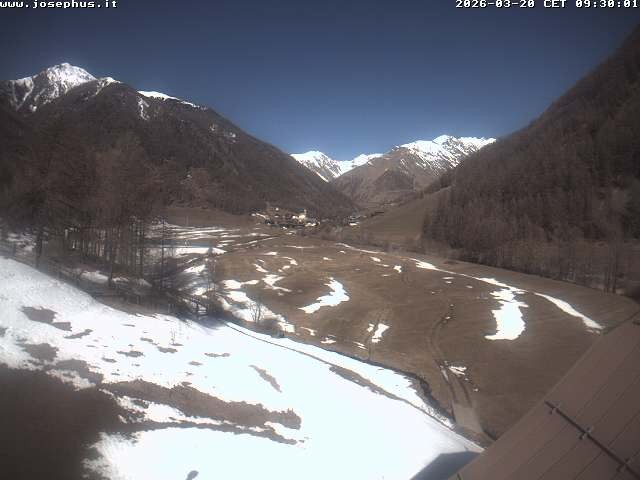 Archived image Webcam View from Hotel Josephus - Schnalstal