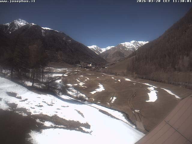 Archived image Webcam View from Hotel Josephus - Schnalstal