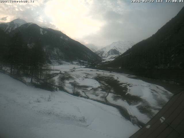 Archived image Webcam View from Hotel Josephus - Schnalstal