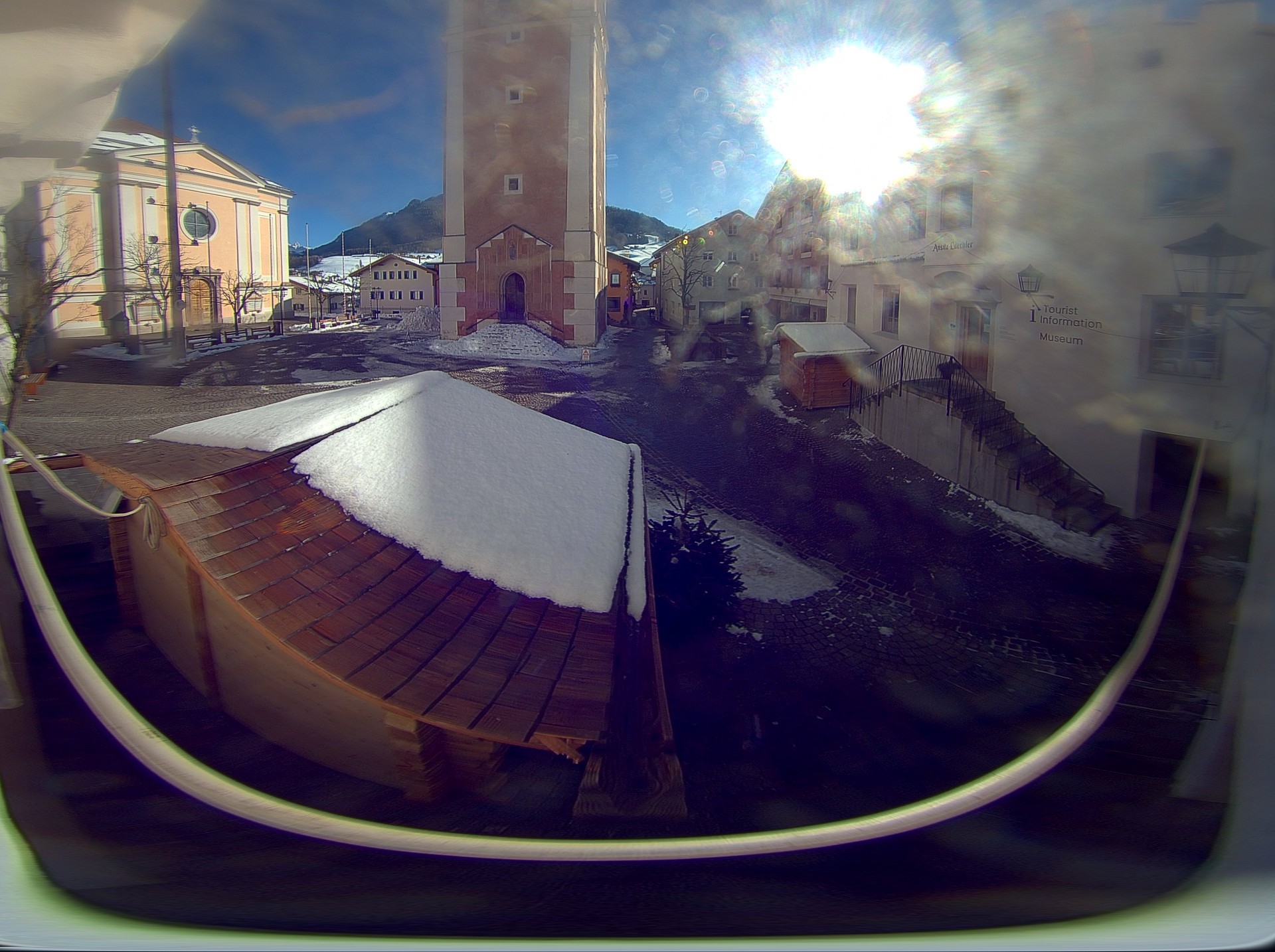 Archived image Webcam Castelrotto/Kastelruth village square, South Tyrol