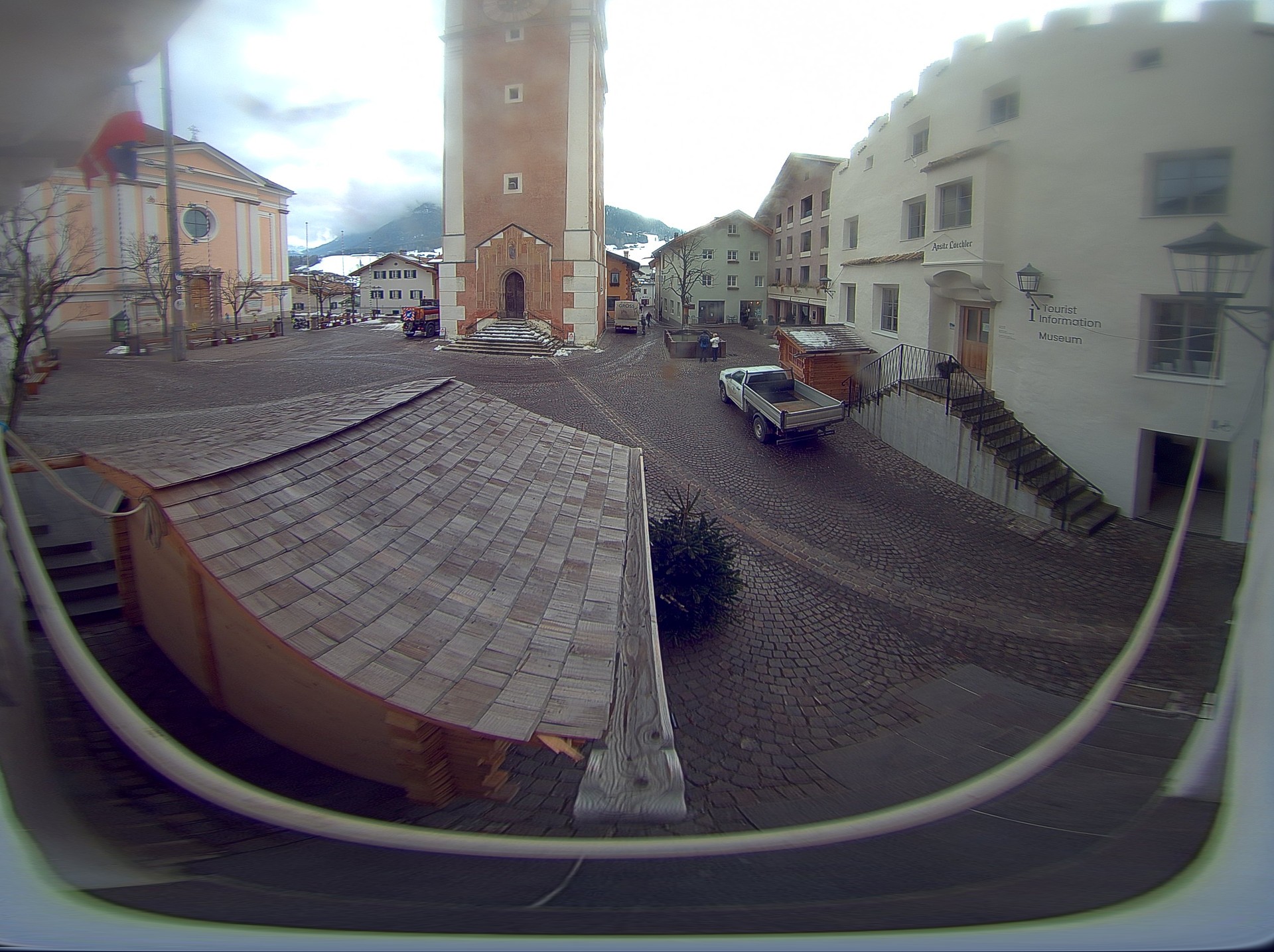 Archived image Webcam Castelrotto/Kastelruth village square, South Tyrol