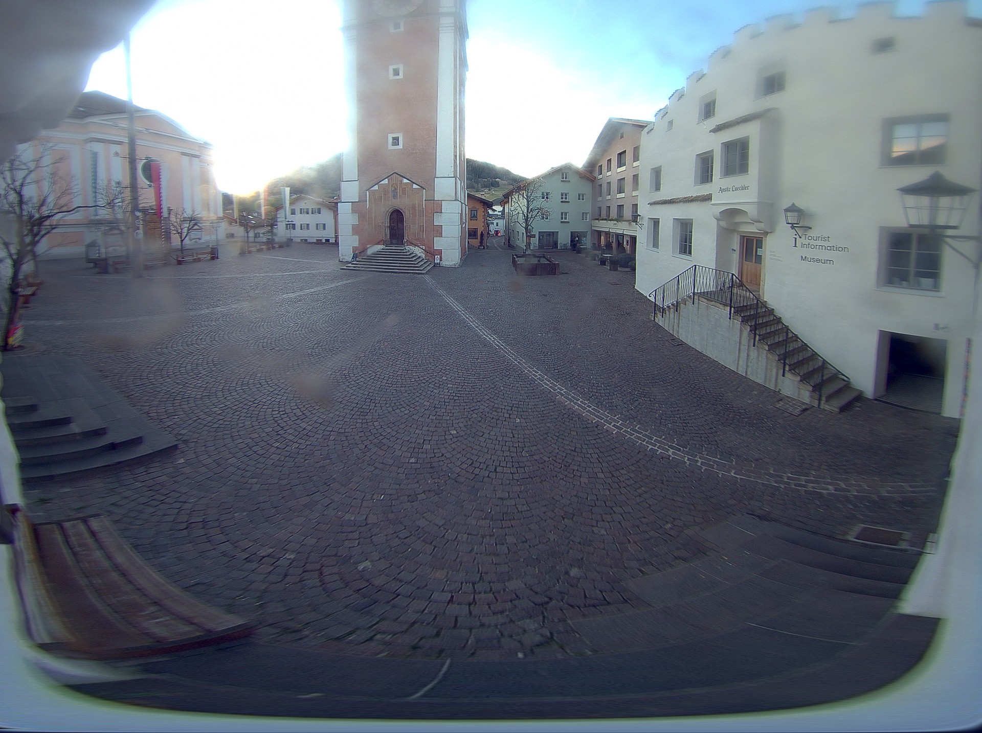 Archived image Webcam Castelrotto/Kastelruth village square, South Tyrol