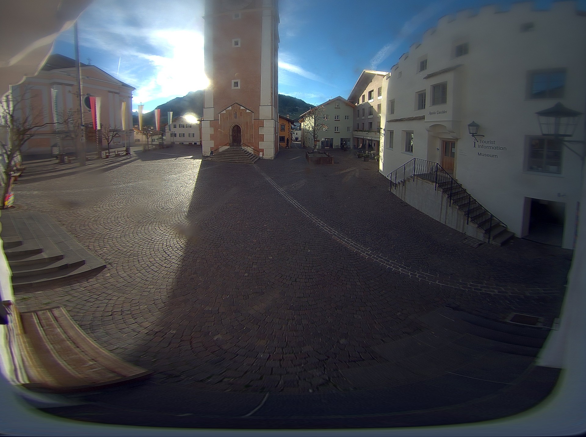 Archived image Webcam Castelrotto/Kastelruth village square, South Tyrol