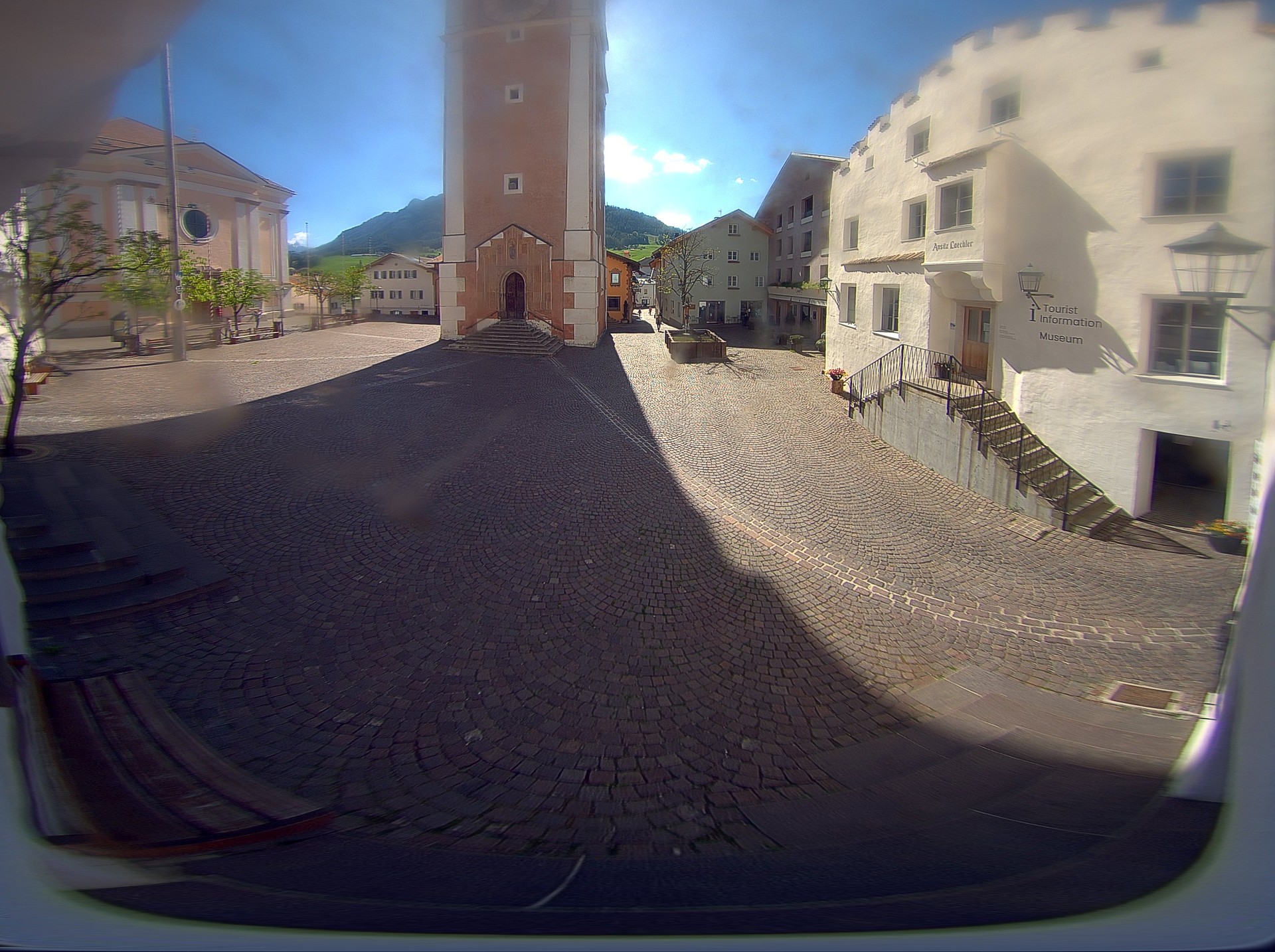 Archived image Webcam Castelrotto/Kastelruth village square, South Tyrol