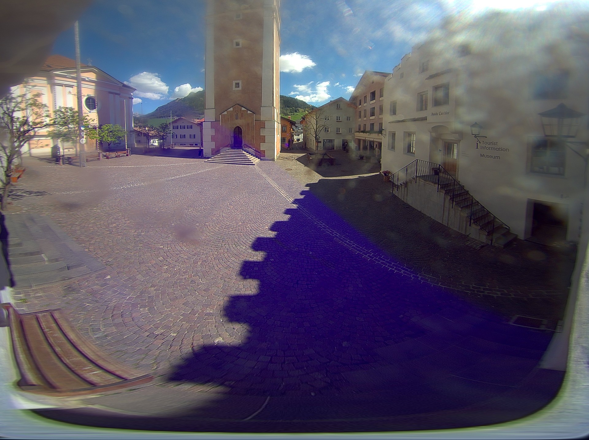 Archived image Webcam Castelrotto/Kastelruth village square, South Tyrol