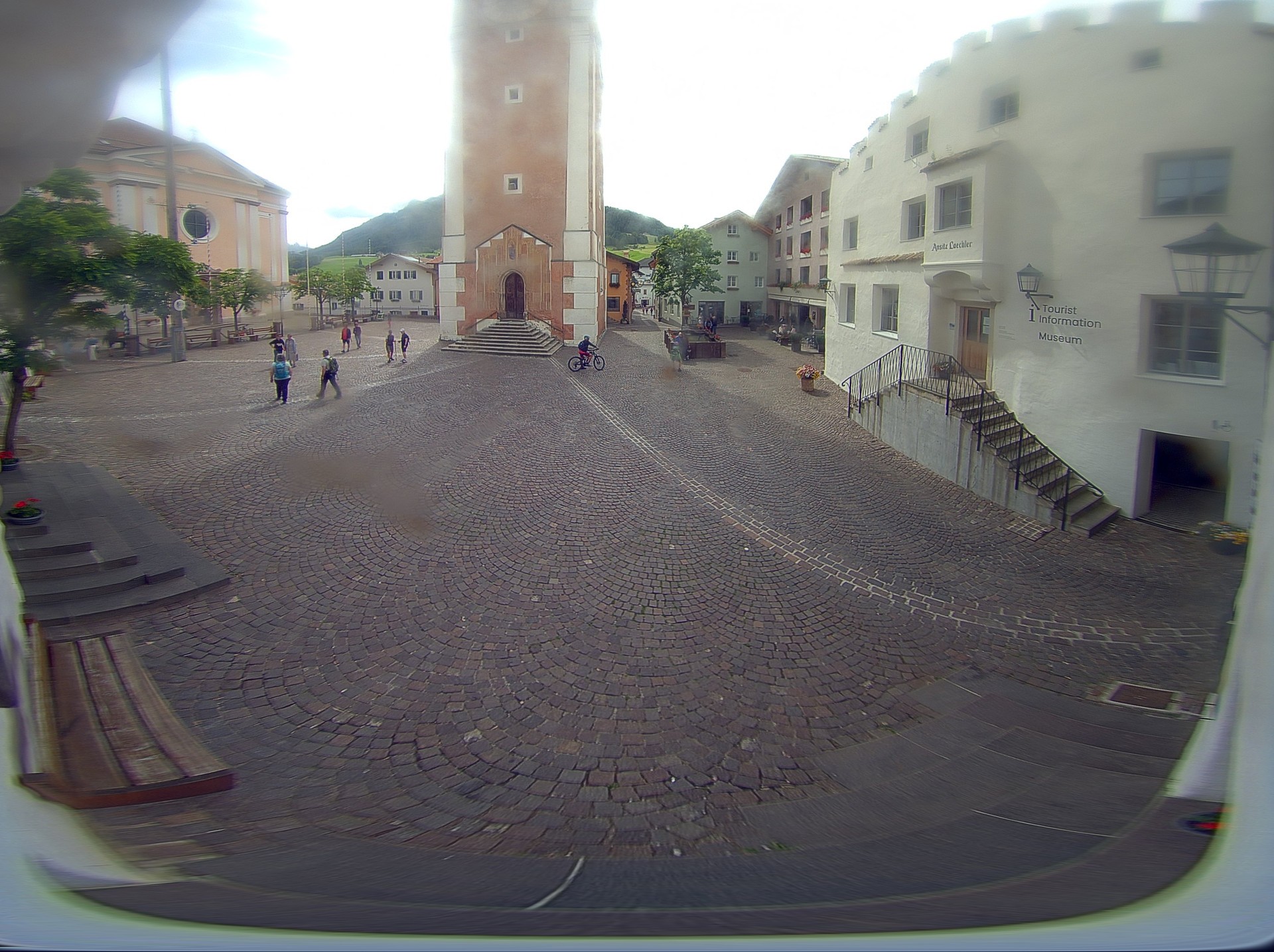 Archived image Webcam Castelrotto/Kastelruth village square, South Tyrol