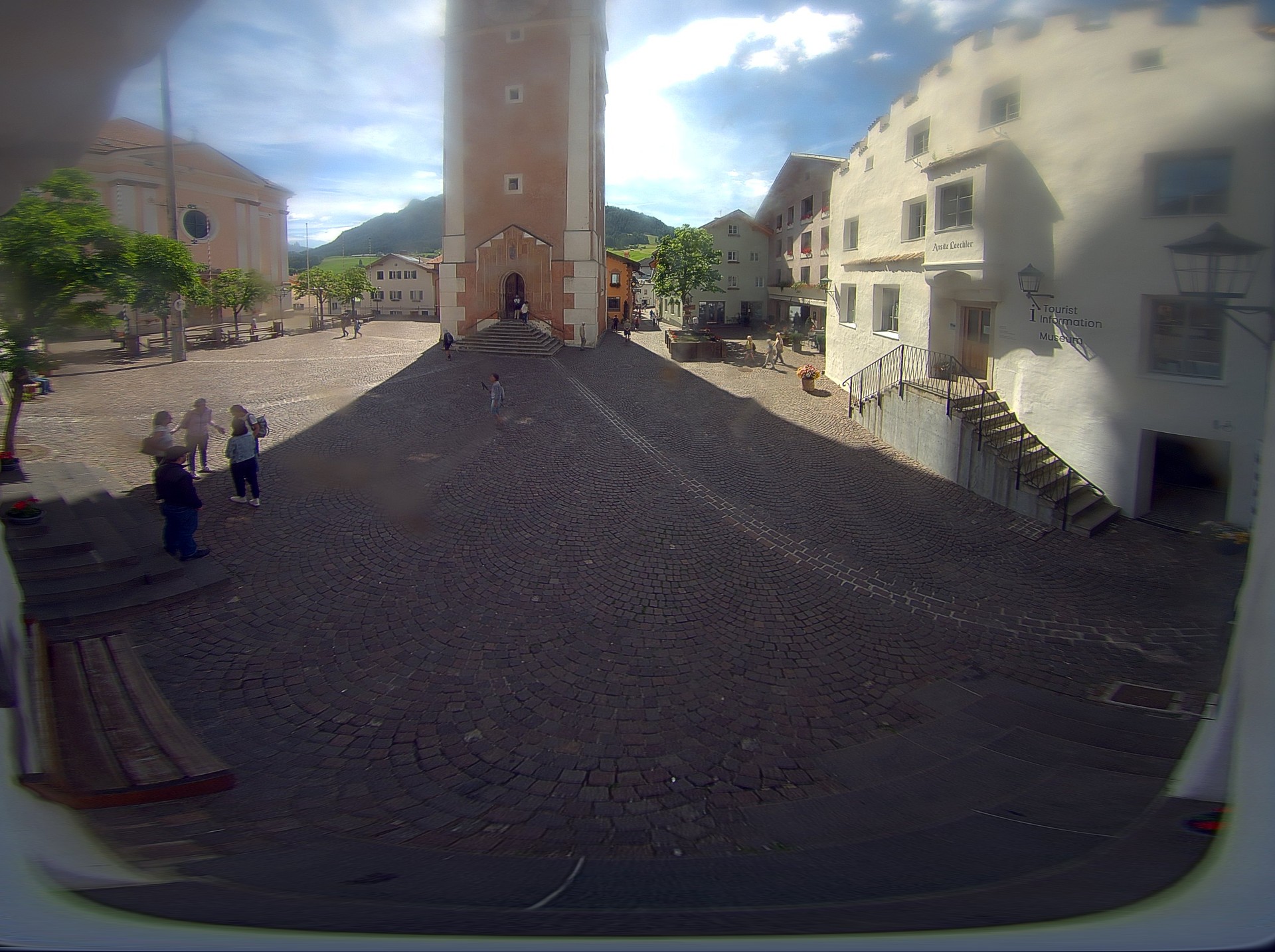 Archived image Webcam Castelrotto/Kastelruth village square, South Tyrol