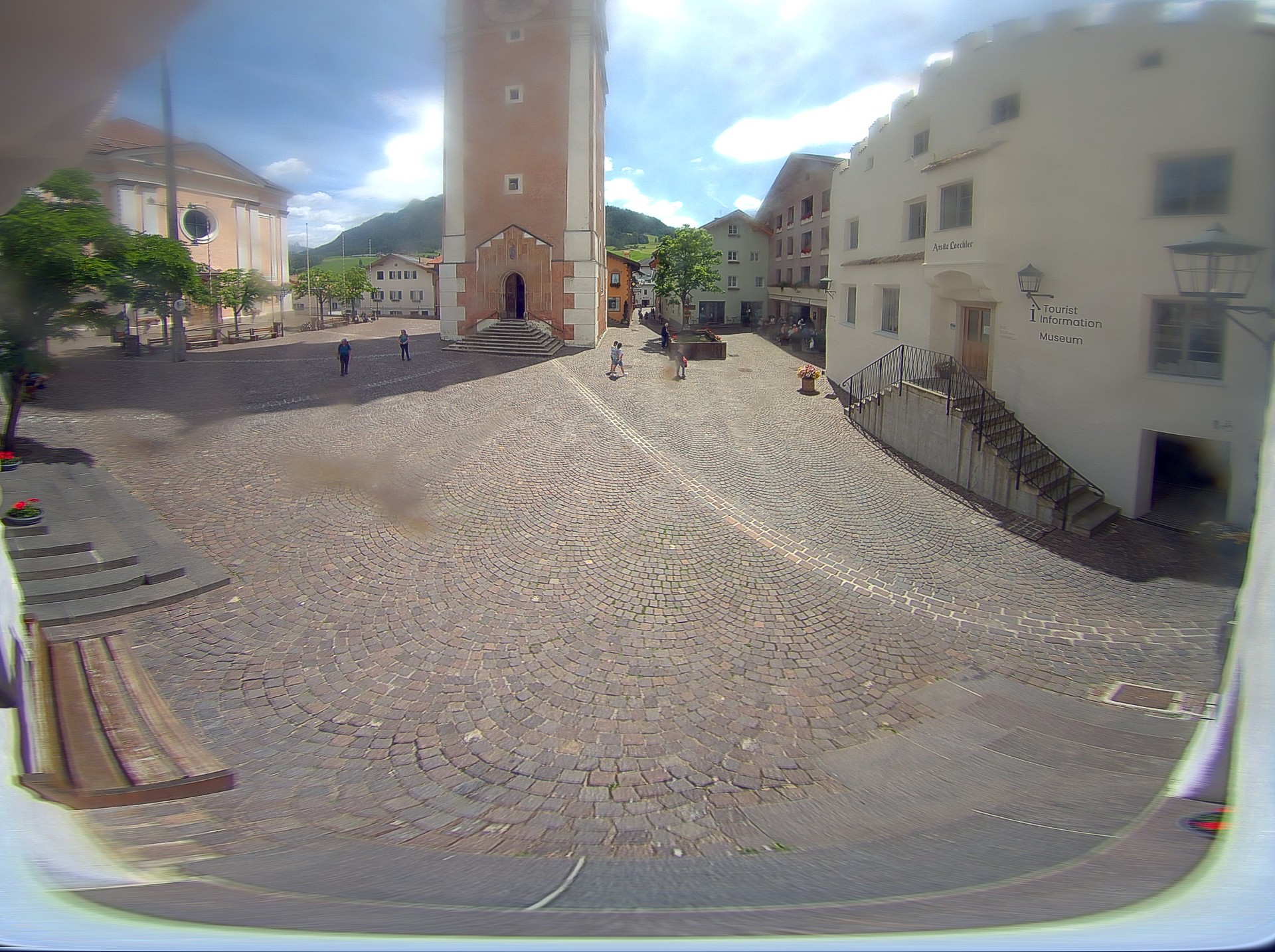Archived image Webcam Castelrotto/Kastelruth village square, South Tyrol