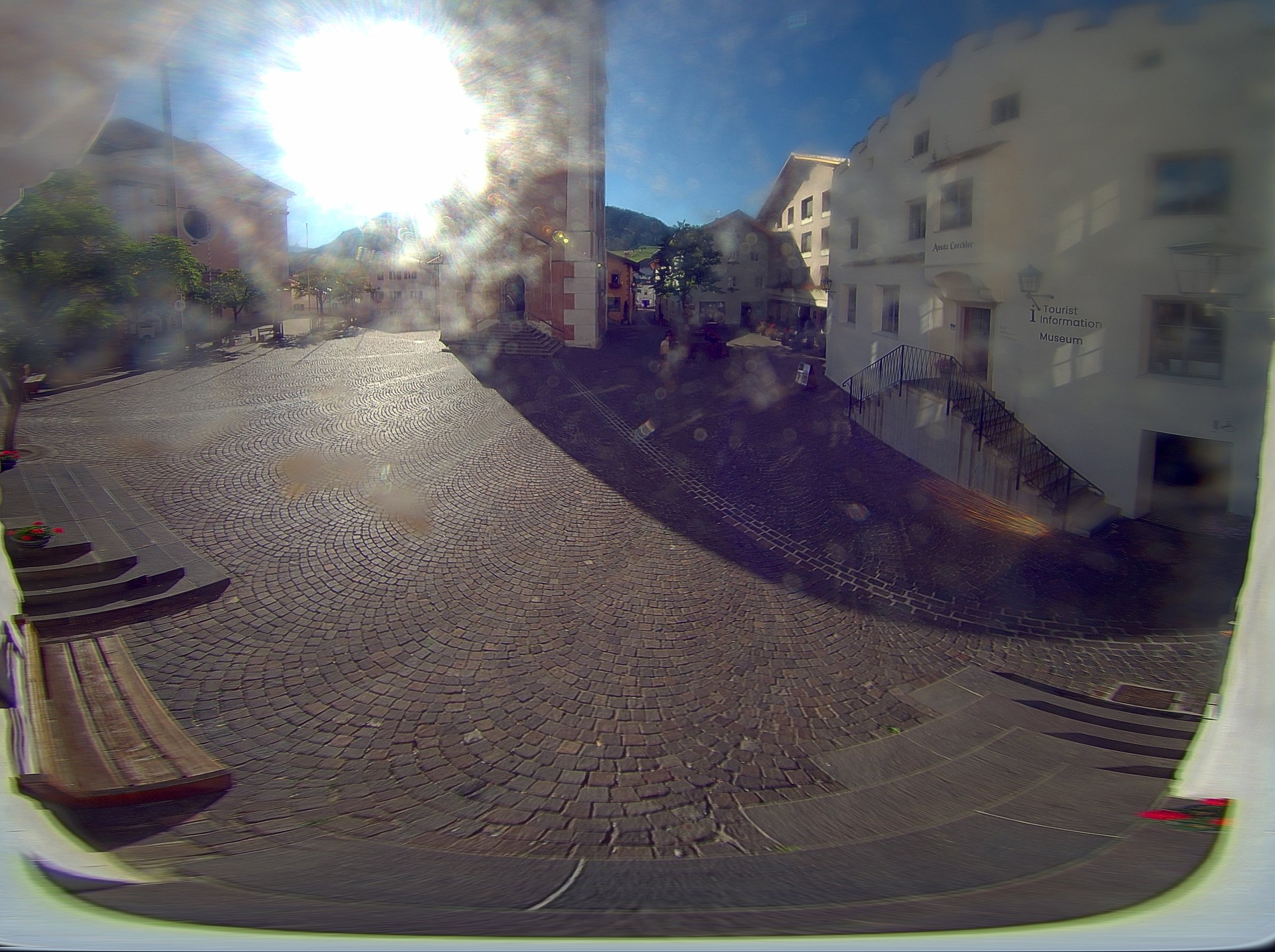 Archived image Webcam Castelrotto/Kastelruth village square, South Tyrol