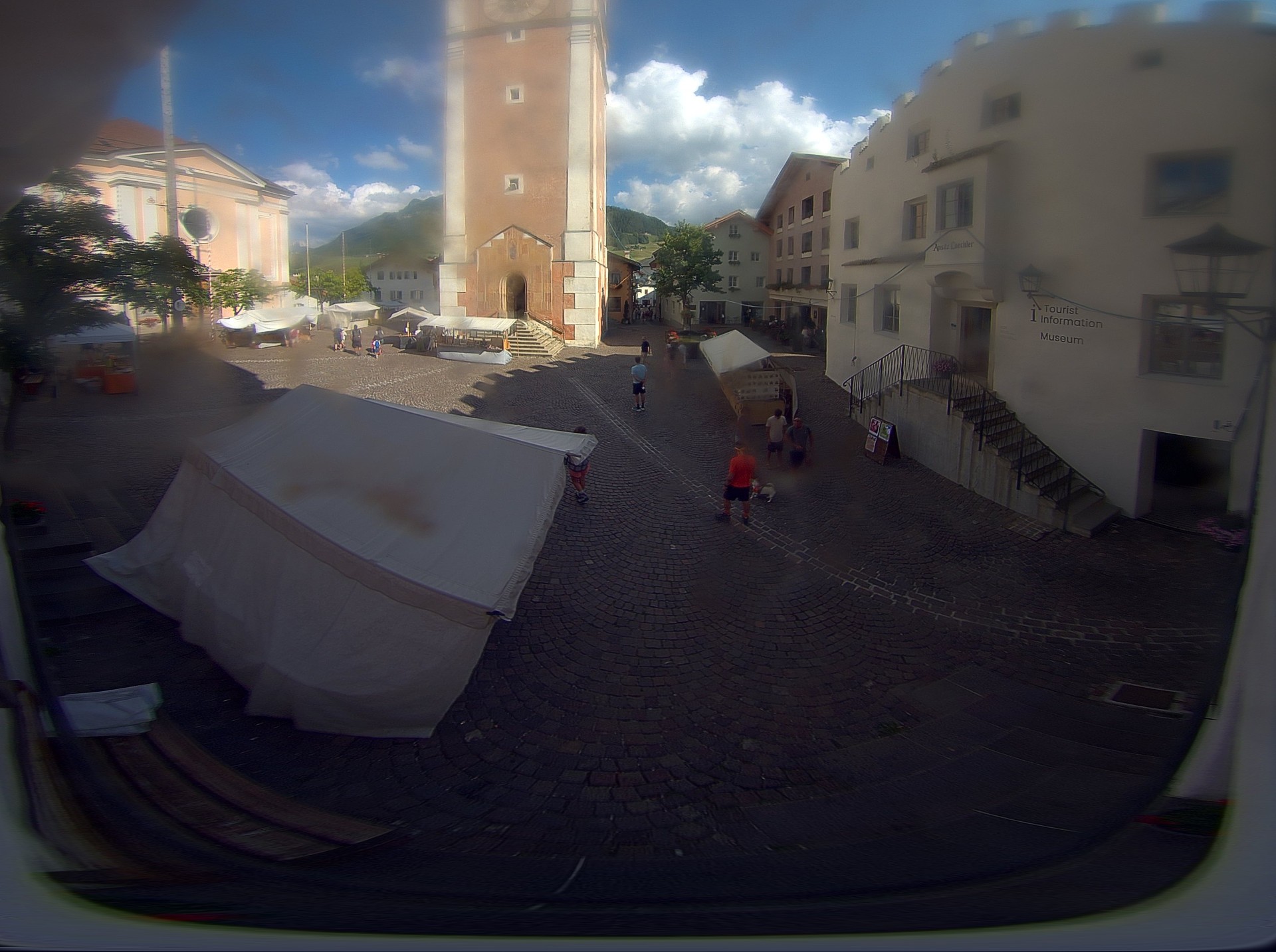 Archived image Webcam Castelrotto/Kastelruth village square, South Tyrol