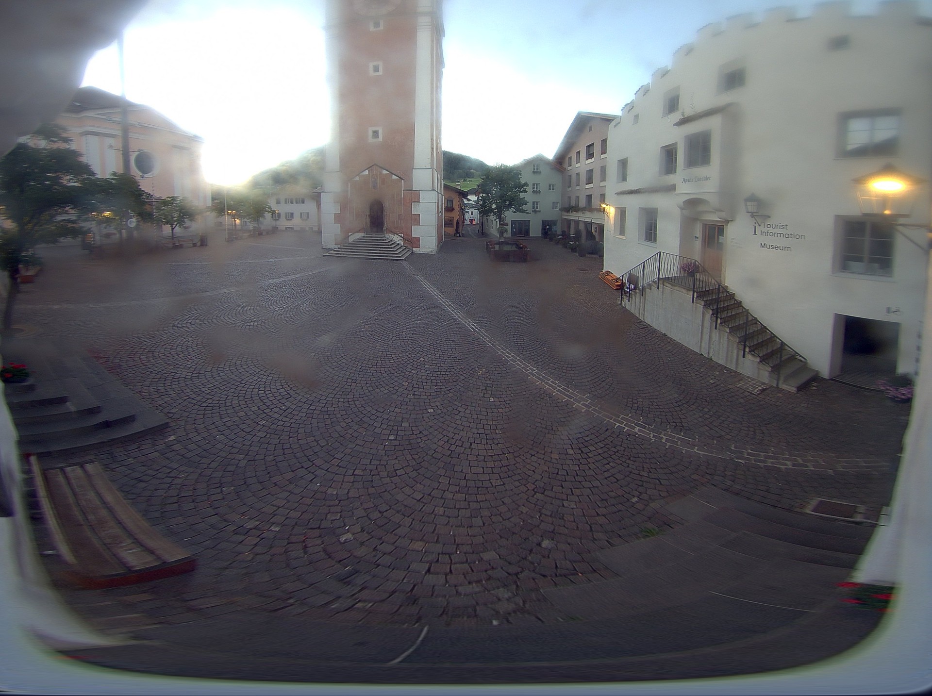 Archived image Webcam Castelrotto/Kastelruth village square, South Tyrol
