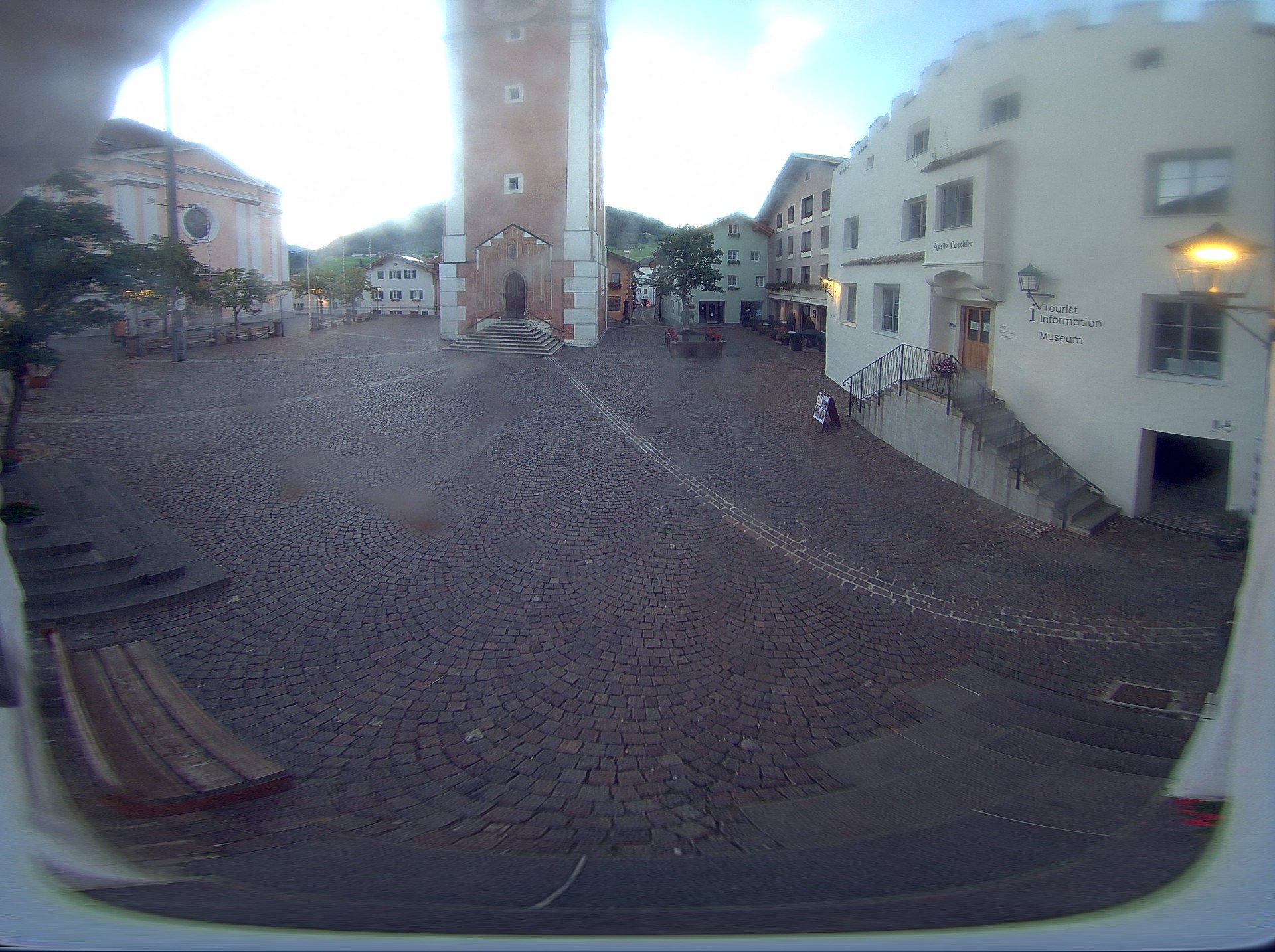 Archived image Webcam Castelrotto/Kastelruth village square, South Tyrol