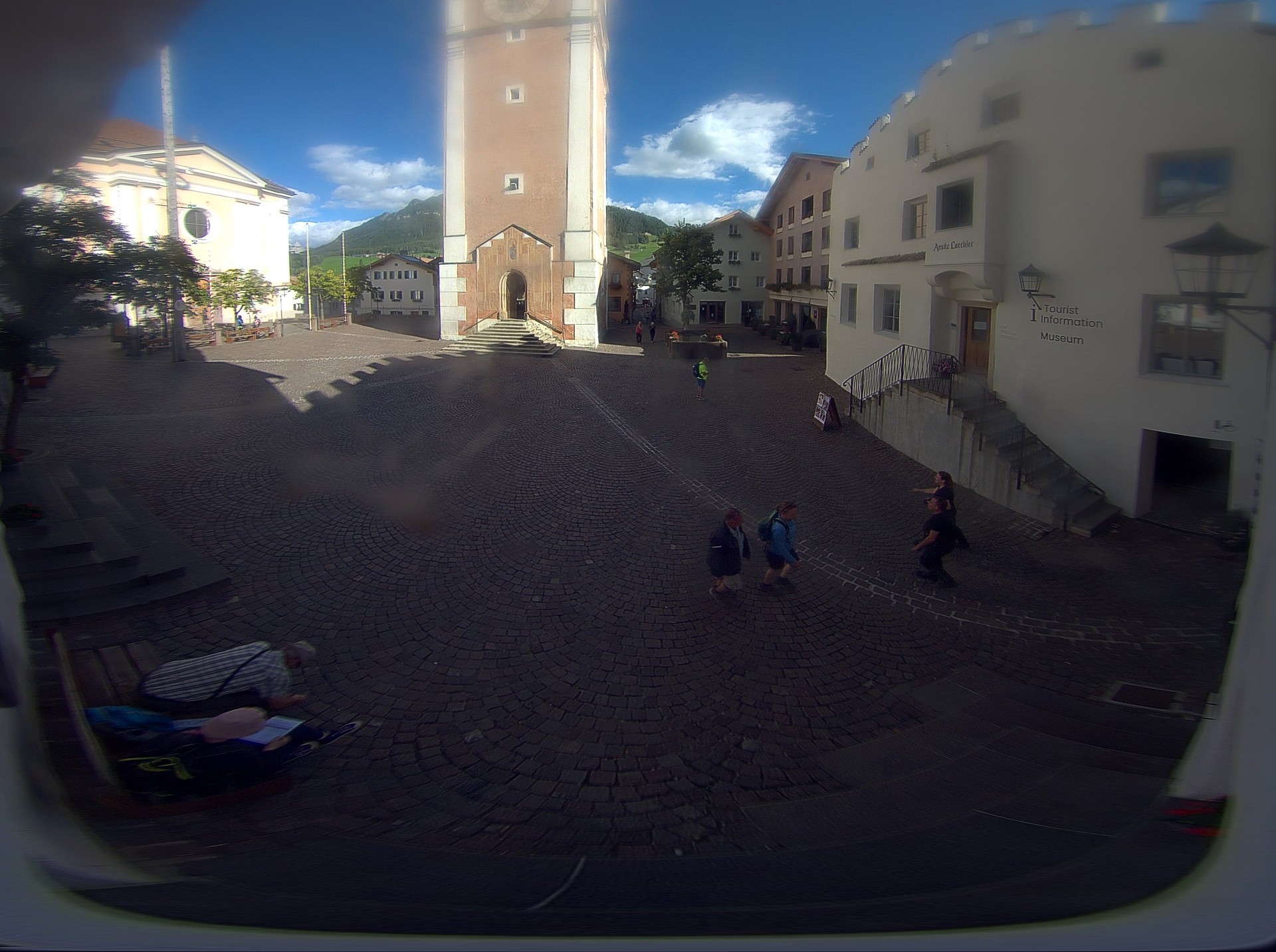 Archived image Webcam Castelrotto/Kastelruth village square, South Tyrol