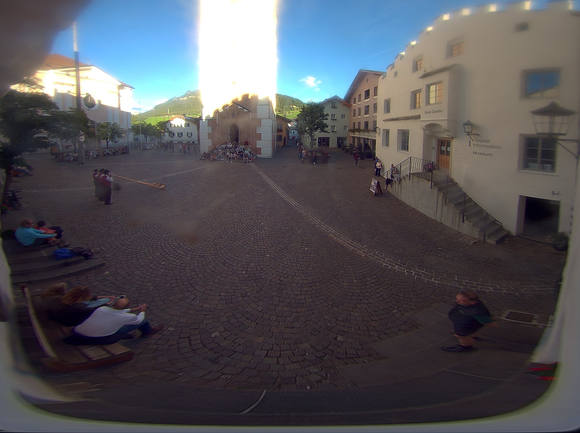 Archived image Webcam Castelrotto/Kastelruth village square, South Tyrol