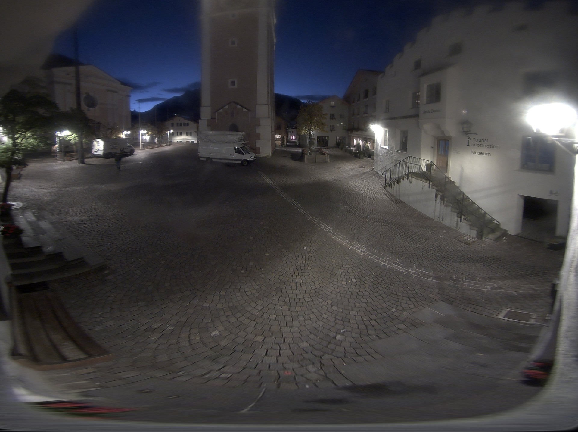 Archived image Webcam Castelrotto/Kastelruth village square, South Tyrol