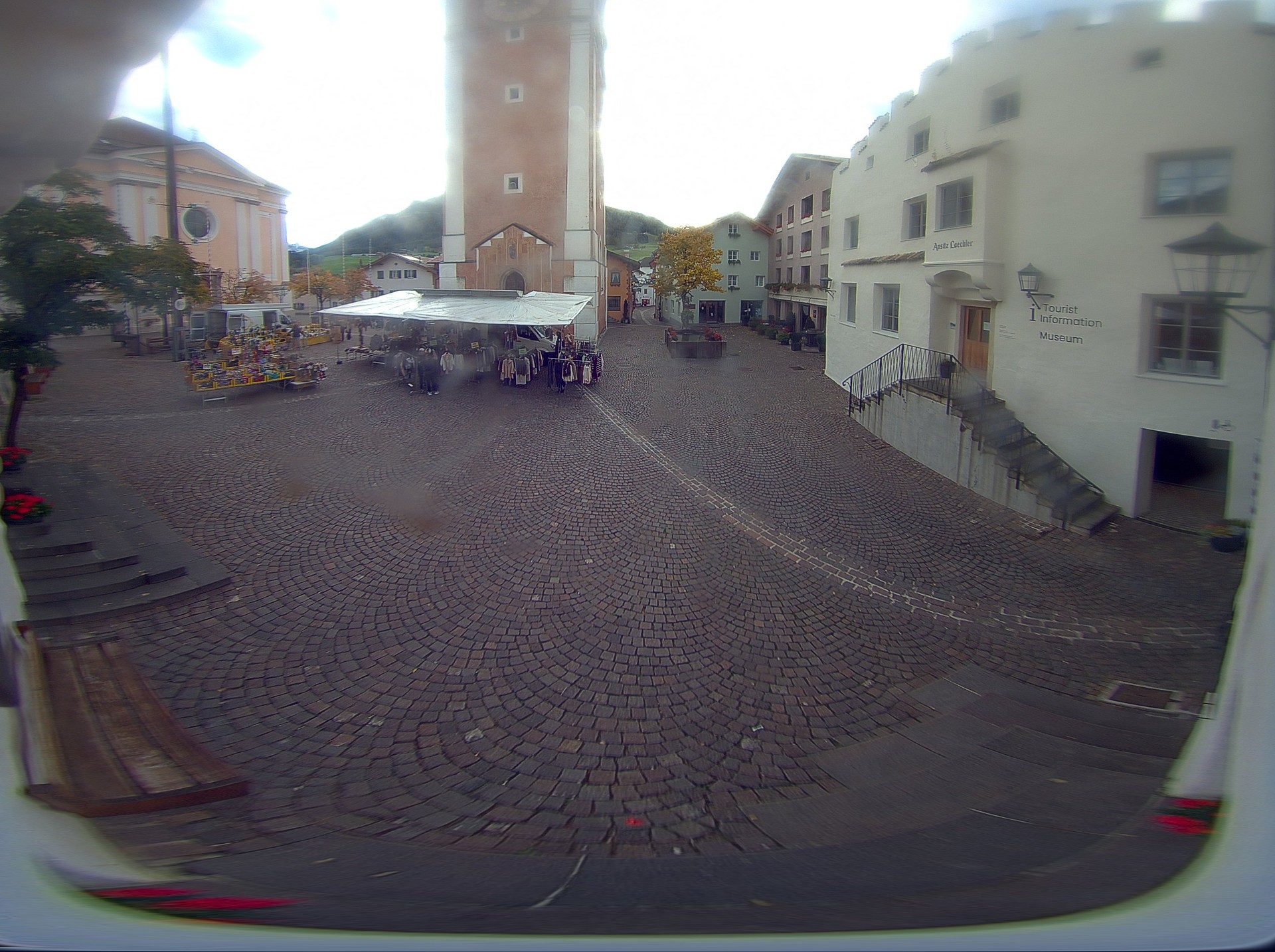 Archived image Webcam Castelrotto/Kastelruth village square, South Tyrol